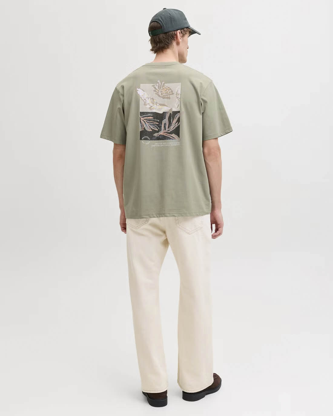T-shirt Jack & Jones verde salvia in cotone con stampa floreale sul retro image