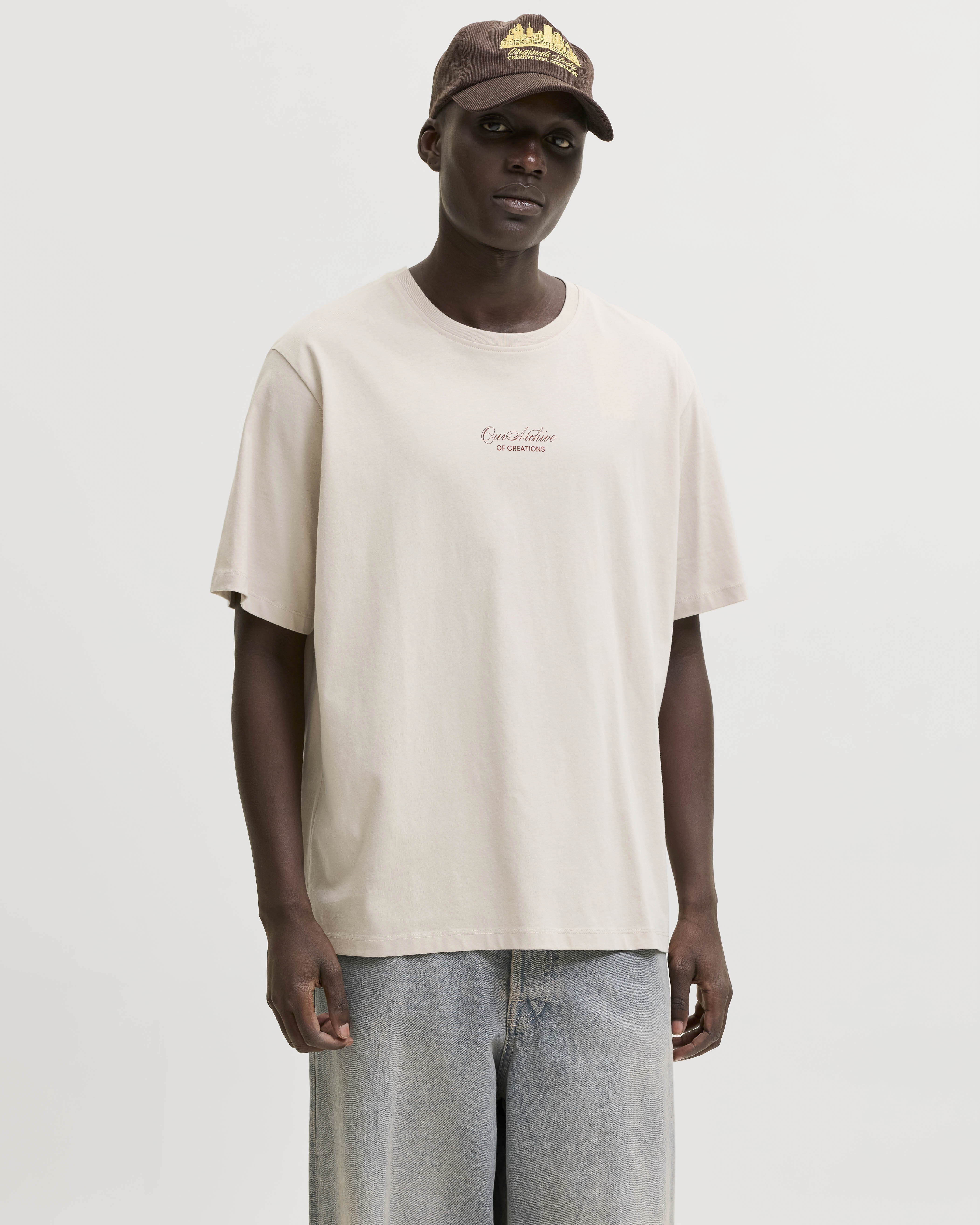 T-shirt a maniche corte Jack & Jones beige in cotone con stampa sul retro
