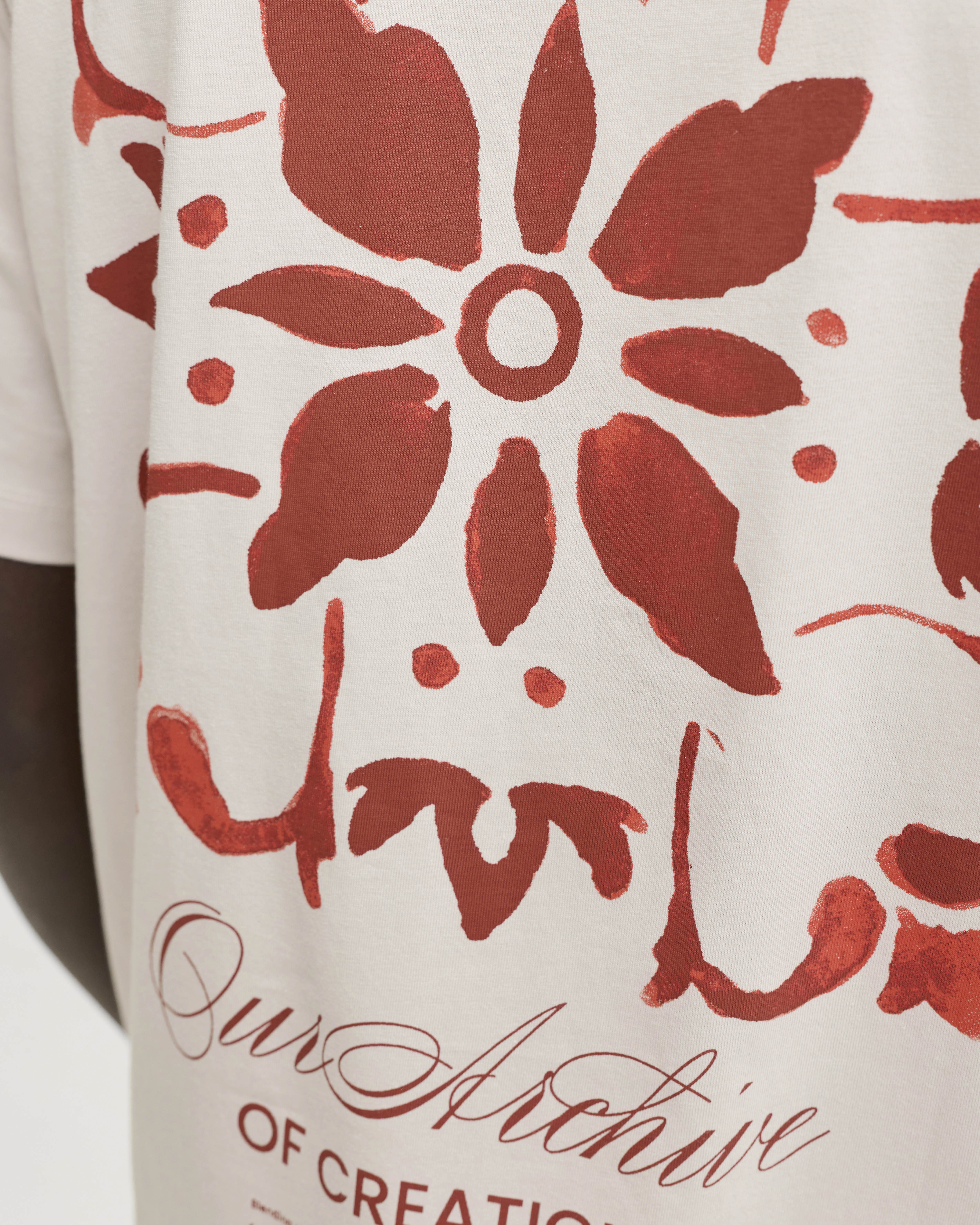 T-shirt a maniche corte Jack & Jones beige in cotone con stampa sul retro image