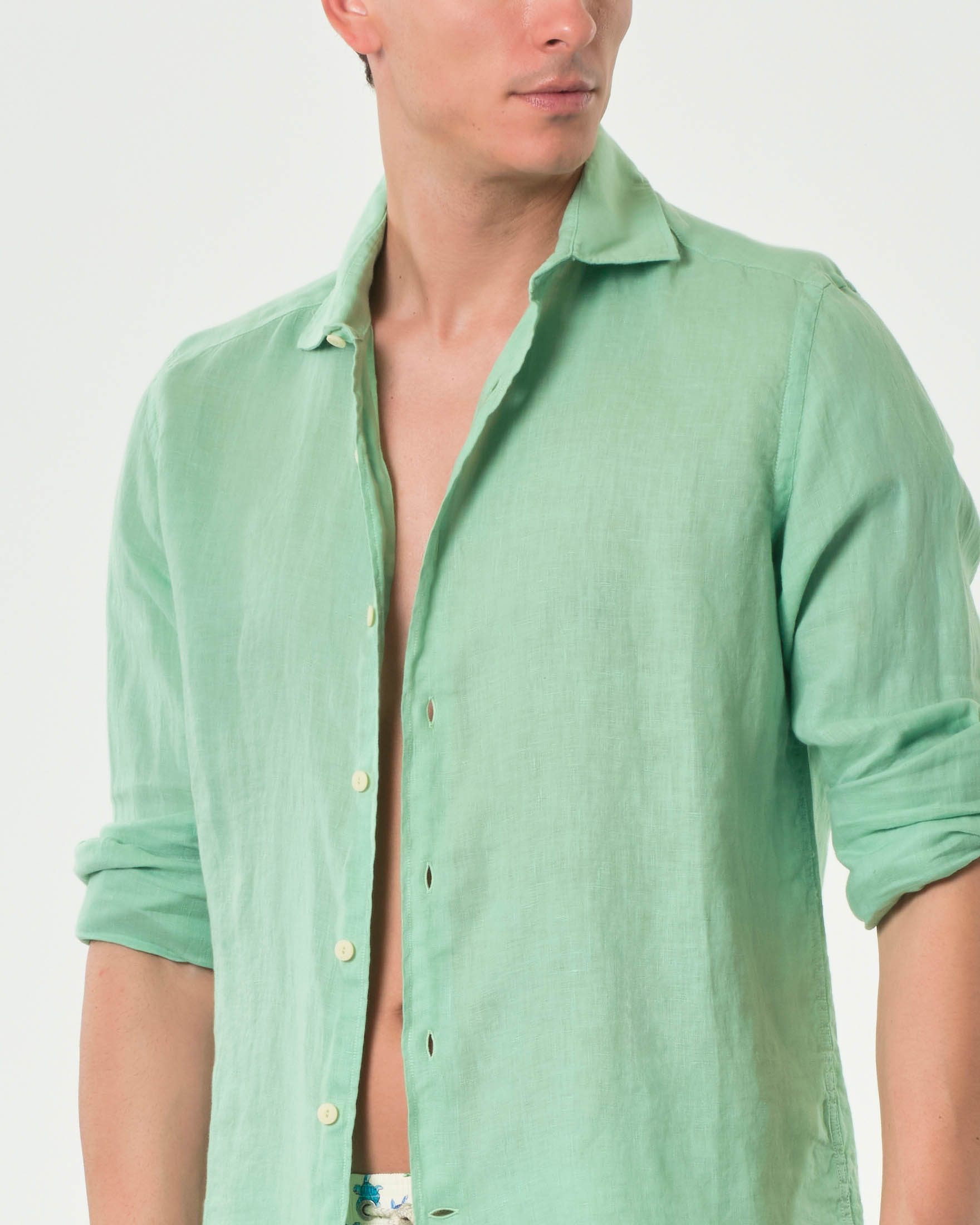 Camicia verde menta MC2 Saint Barth in puro lino con collo alla francese image
