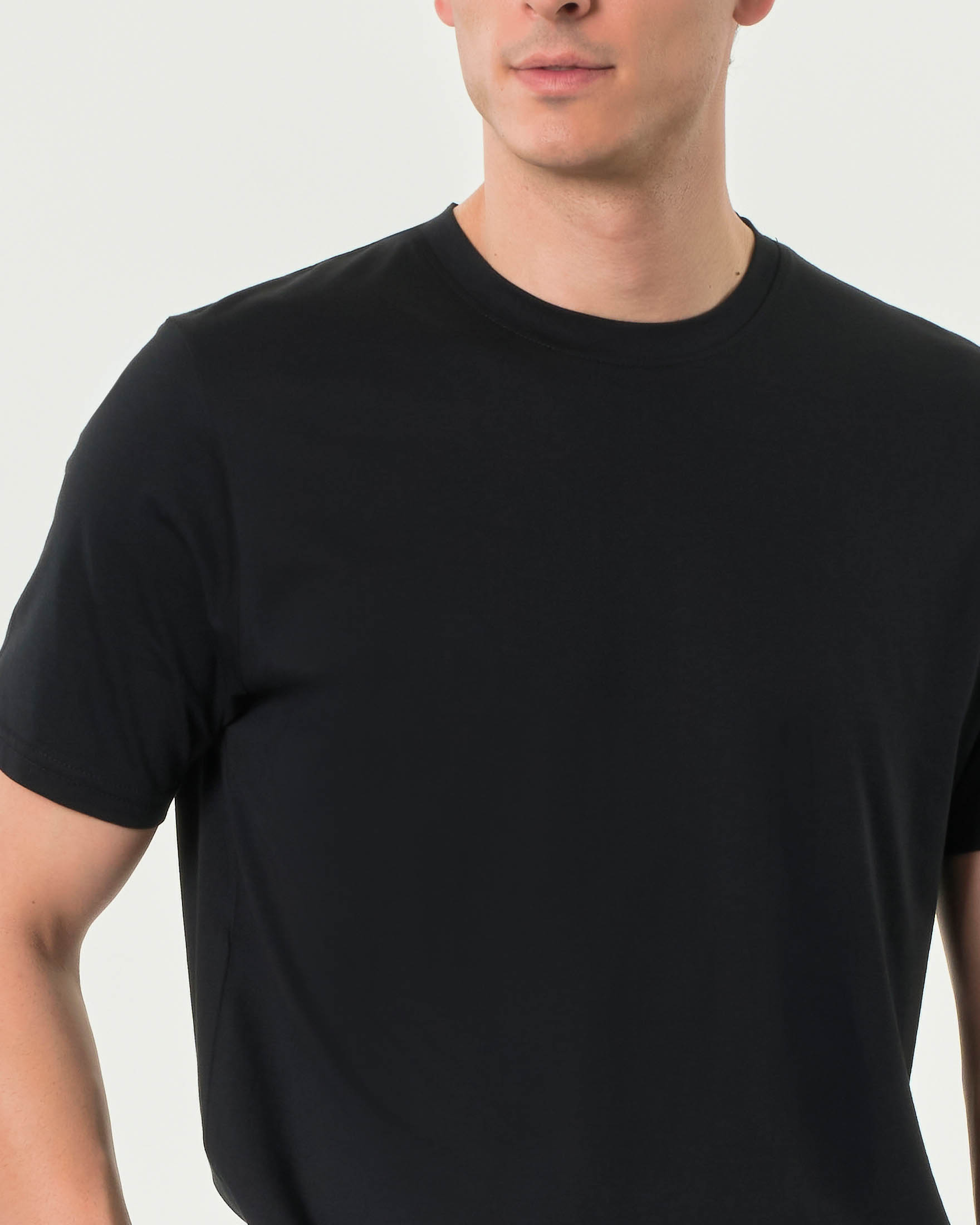 T-shirt mezza manica Paul Baker nera in misto cotone e modal image