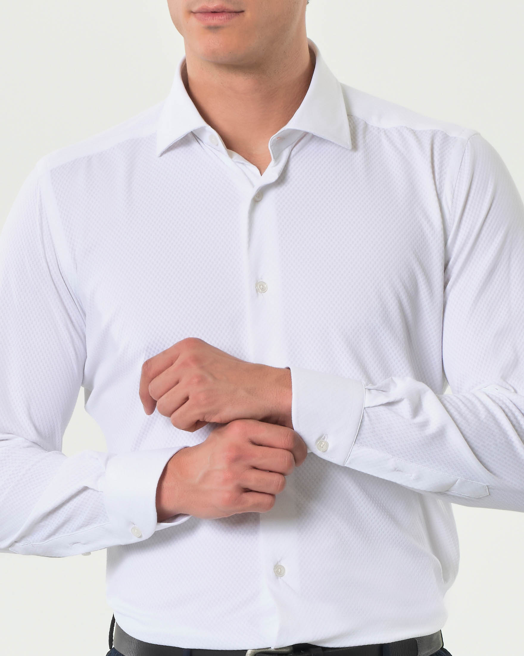 Camicia bianca Re-Do It in tessuto tecnico stretch micro fantasia image