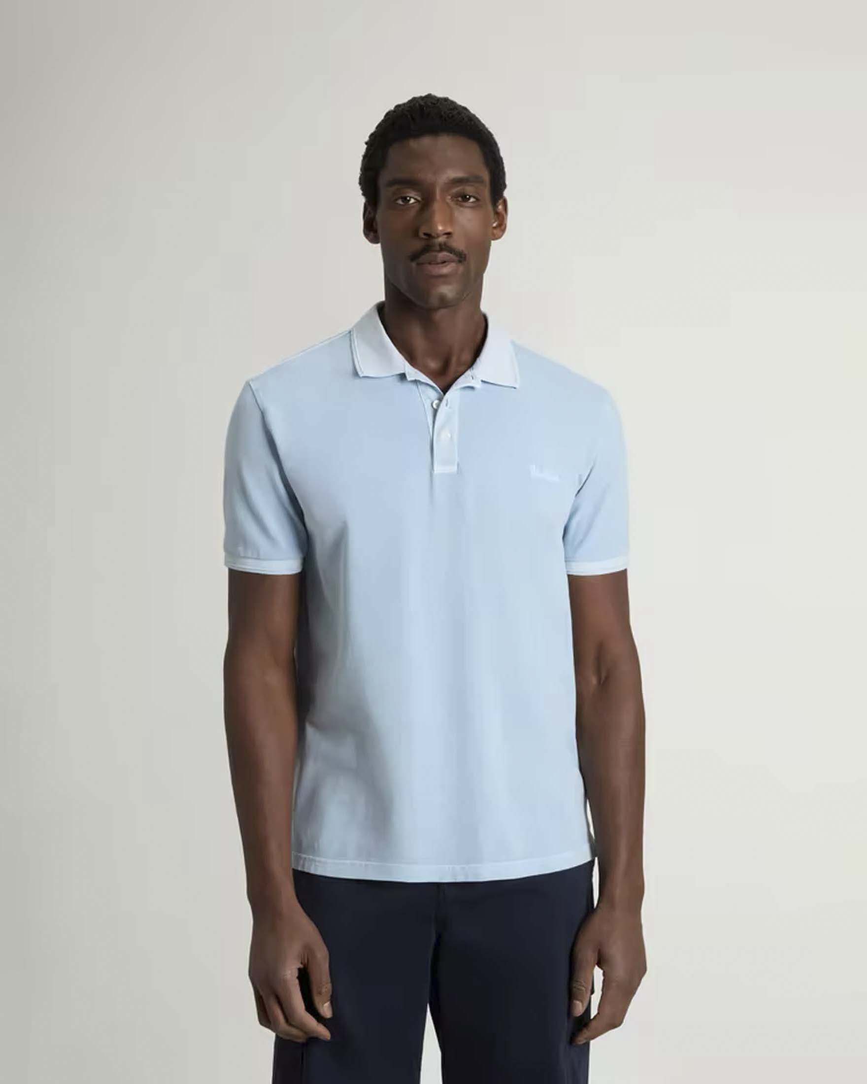 Polo Mackinack Woolrich azzurra in piquè di cotone stretch tinta in capo