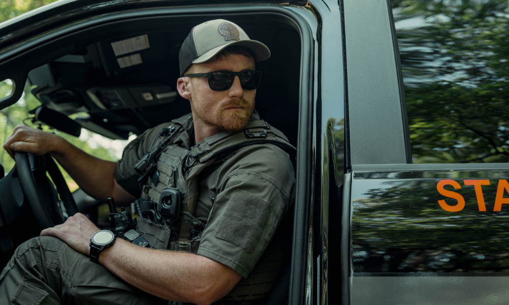 How to become a US Marshal: requirements, steps and career path
