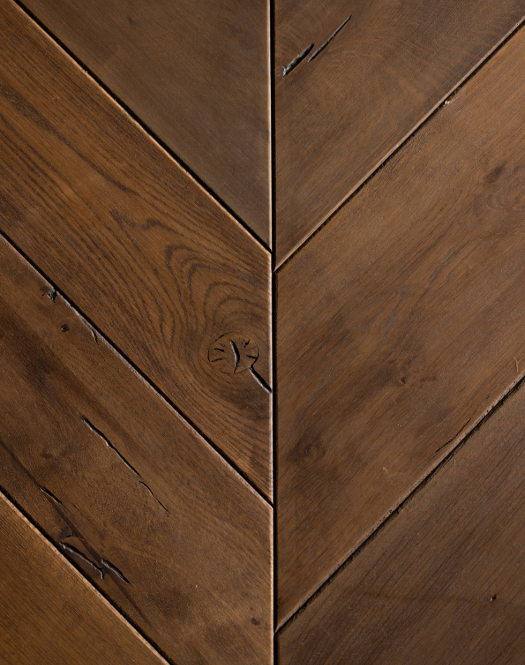 parquet pavimento in legno di rovere antico spina di pesce