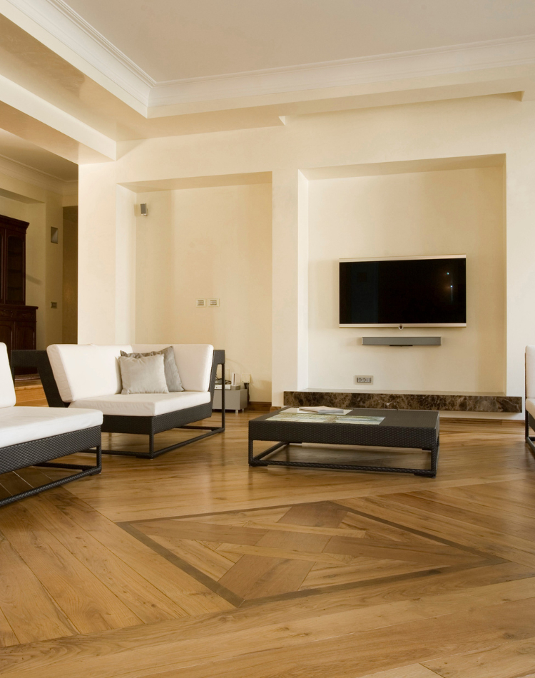 salone con parquet in legno rovere