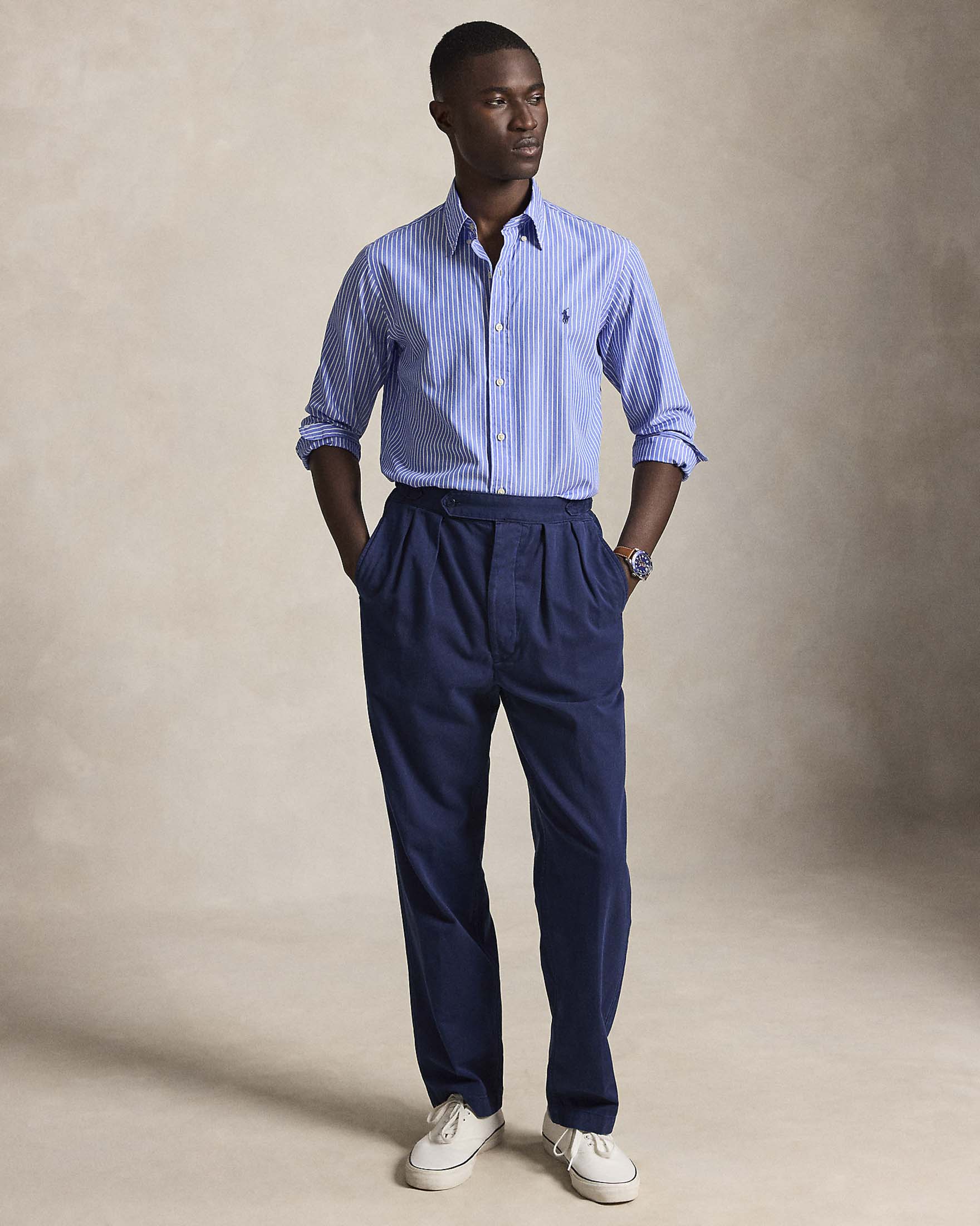 Camicia custom-fit a righe celesti e bianche in popeline di cotone con colletto button-down