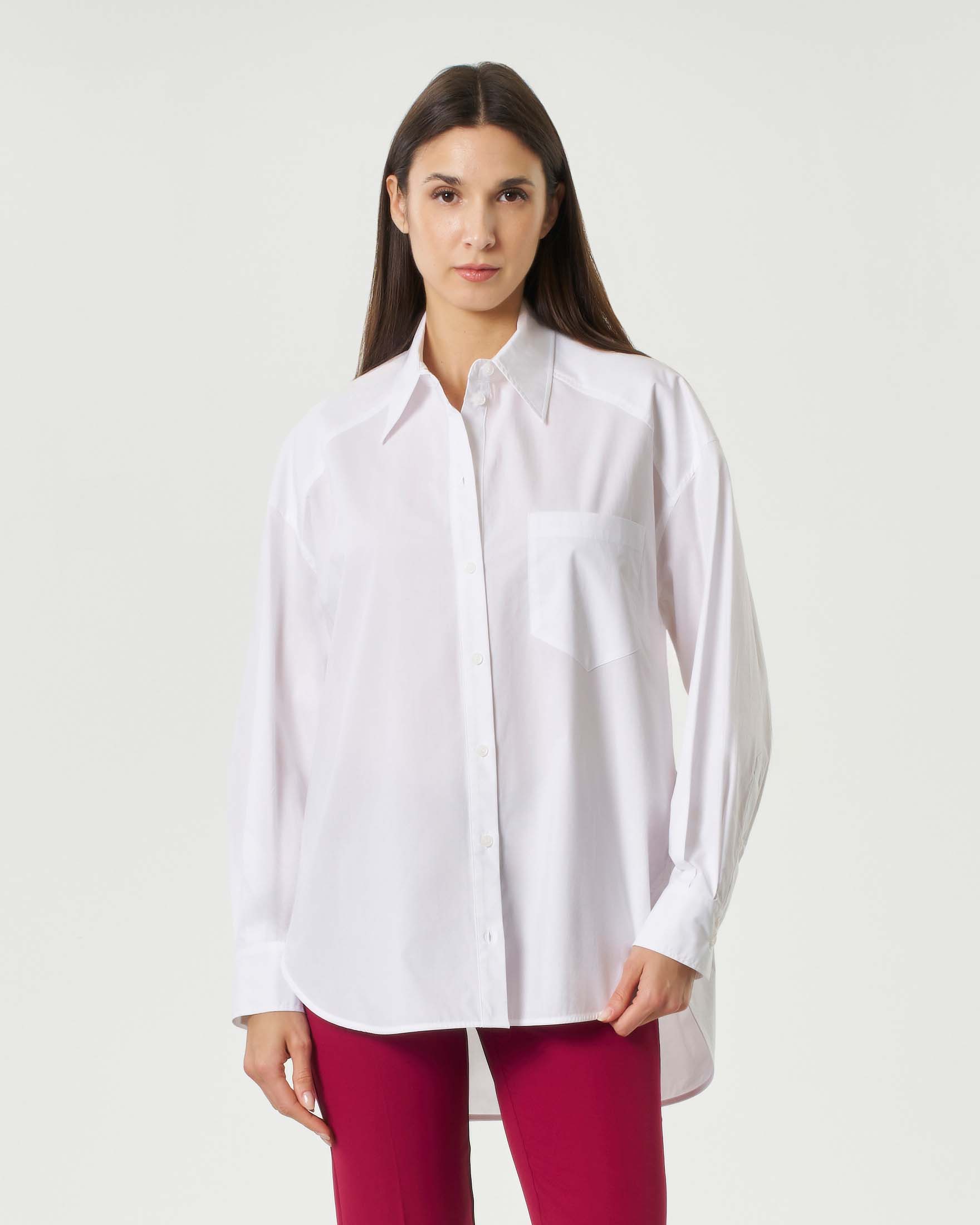 Camicia oversize Patrizia Pepe bianca in popeline di cotone con maxi logo sul retro