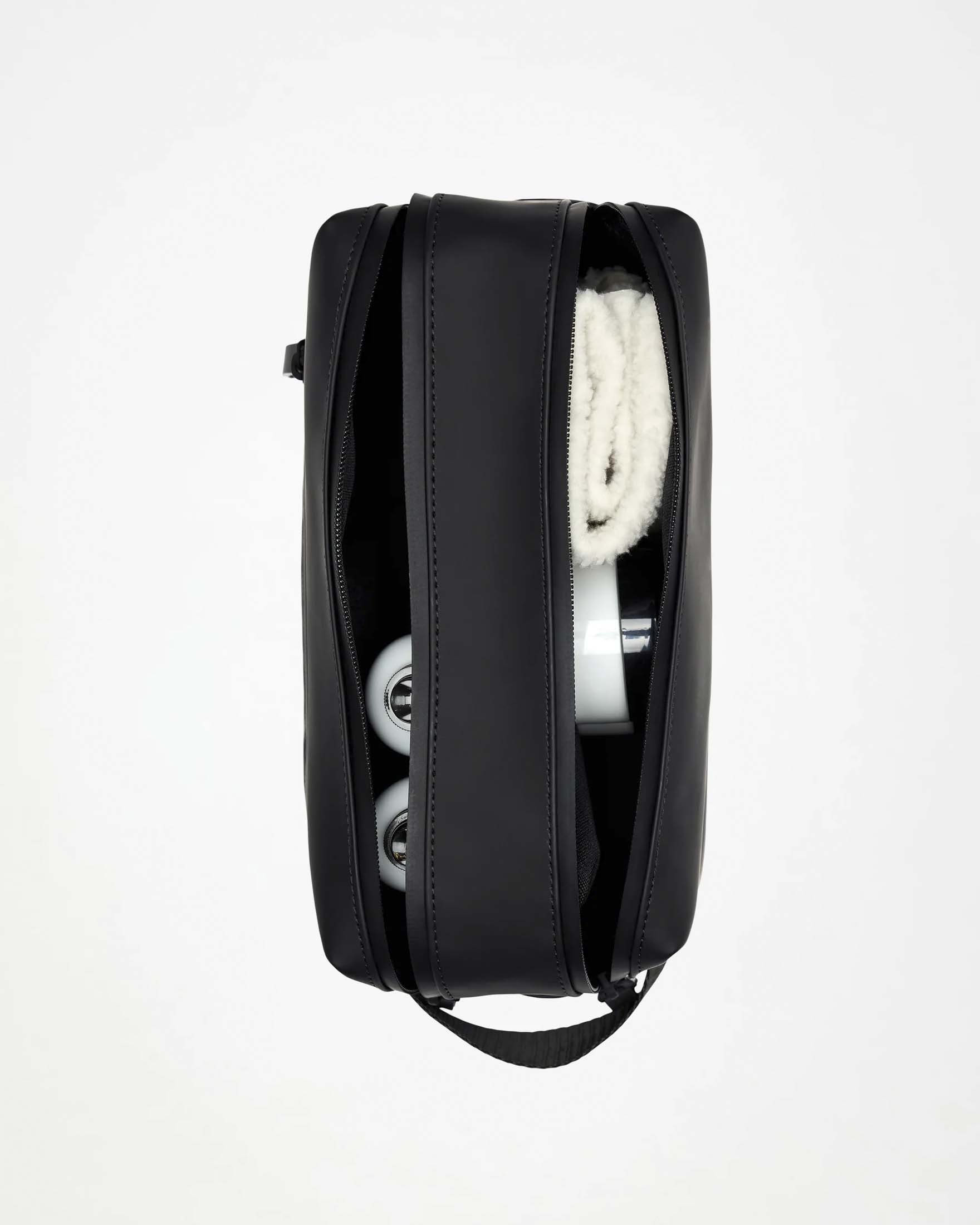 Beauty grande 2 Zip Wash Bag Rains nera in tessuto impermeabile