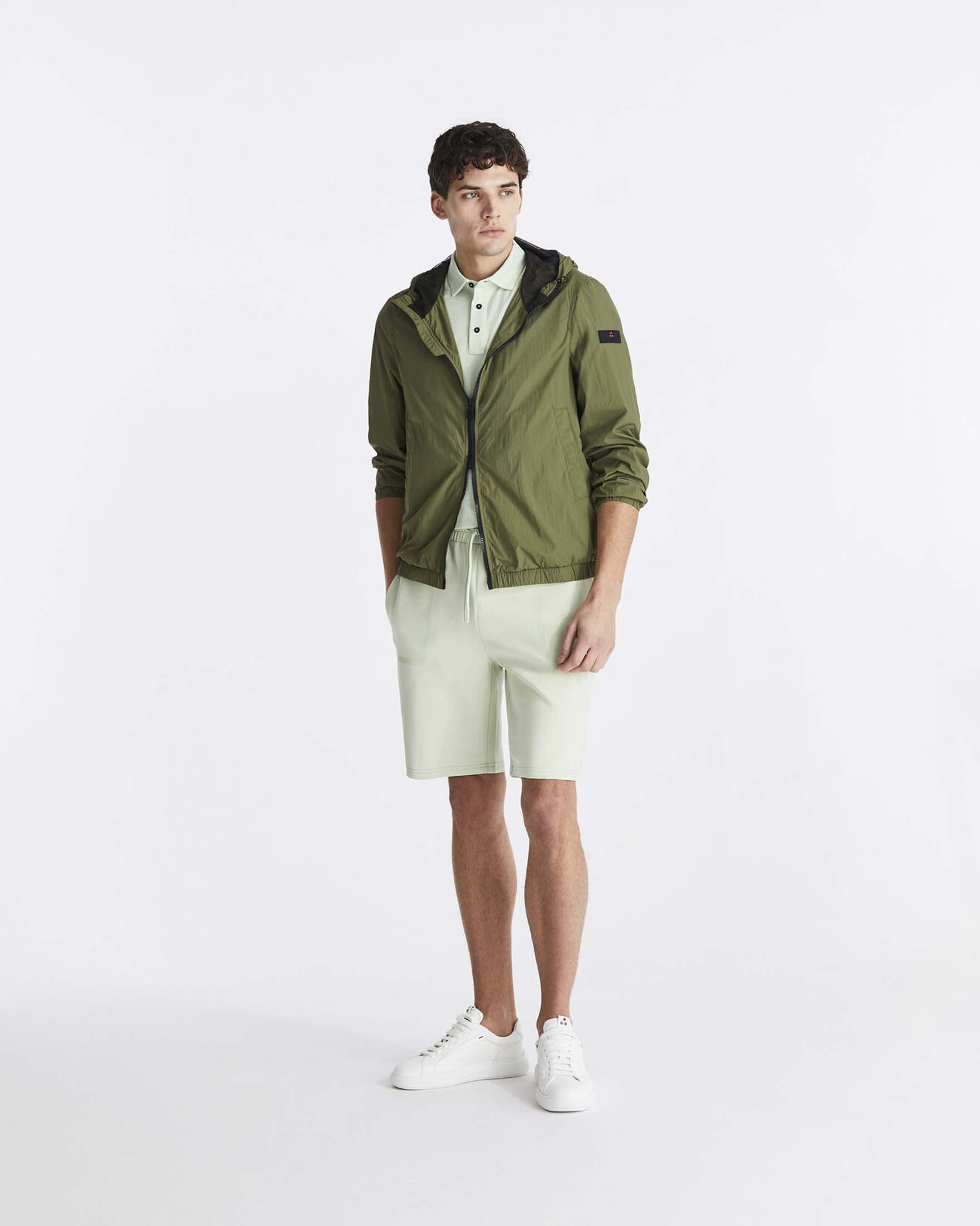 Giubbino Nigle Peuterey verde militare in nylon super leggero con cappuccio