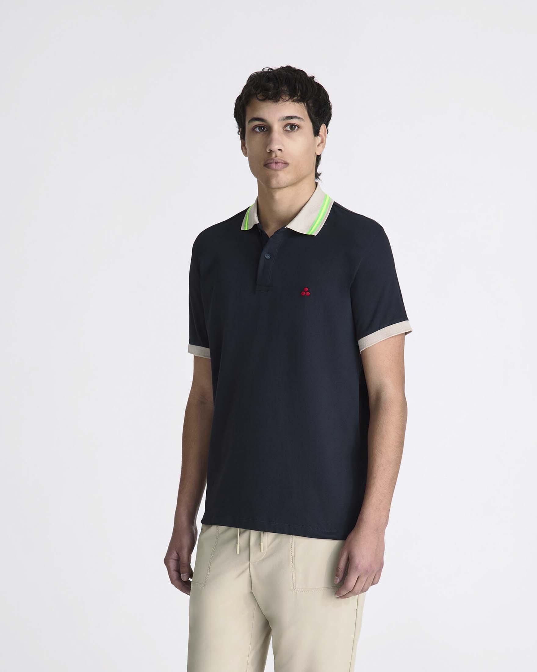 Polo blu mezza manica in cotone stretch con colletto e bordino in contrasto