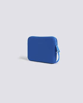 Mini pochette Sundek blu royal in gomma con zip e logo in contrato colore image