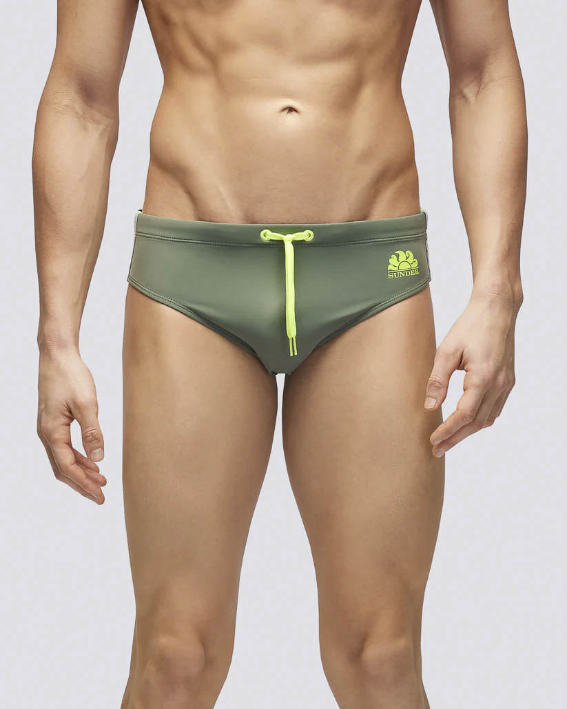 Costume slip Diwalter verde militare in tessuto tecnico stretch con logo sole giallo fluo