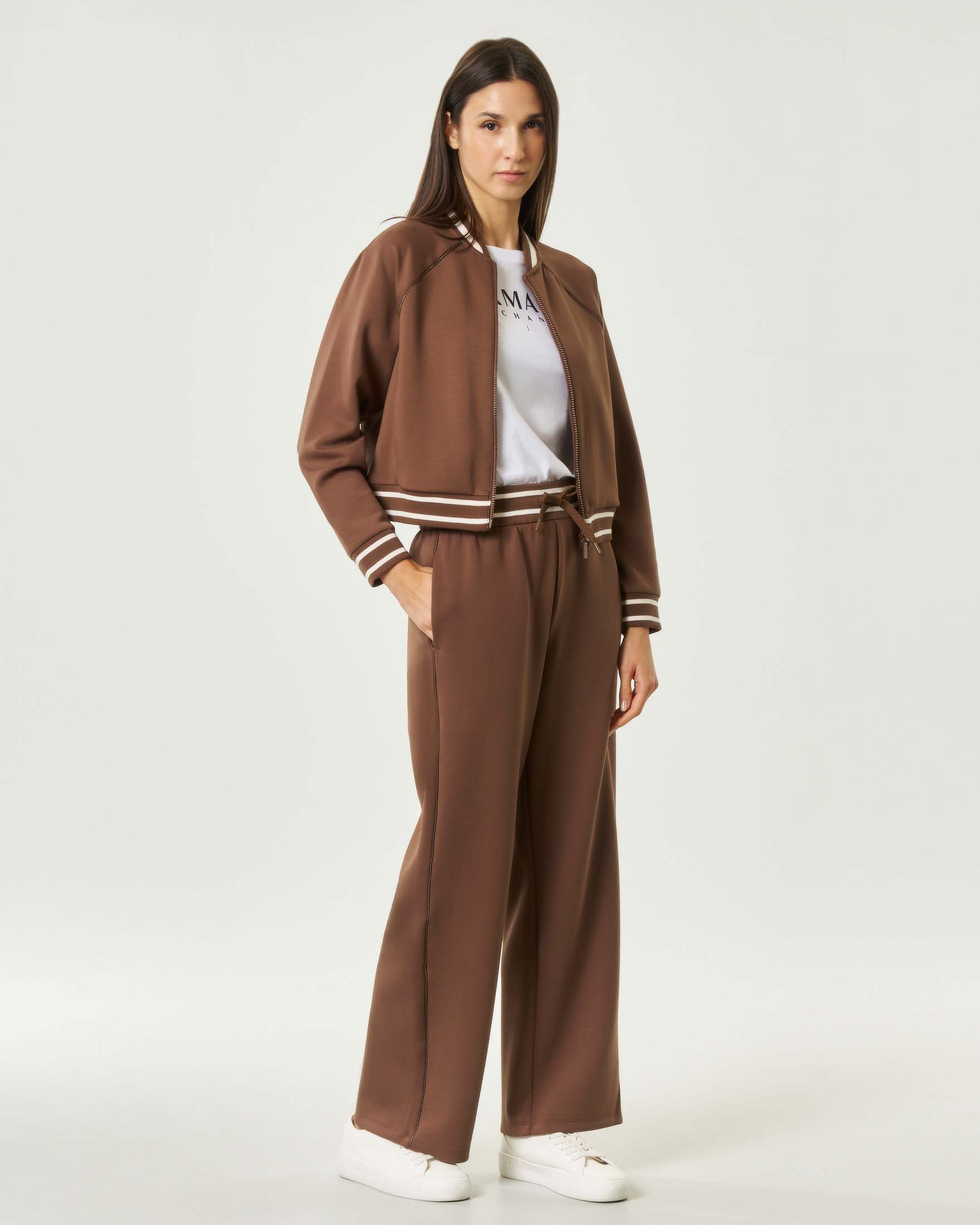 Felpa bomber Armani Exchange marrone in misto viscosa con bordi a righe bianche image