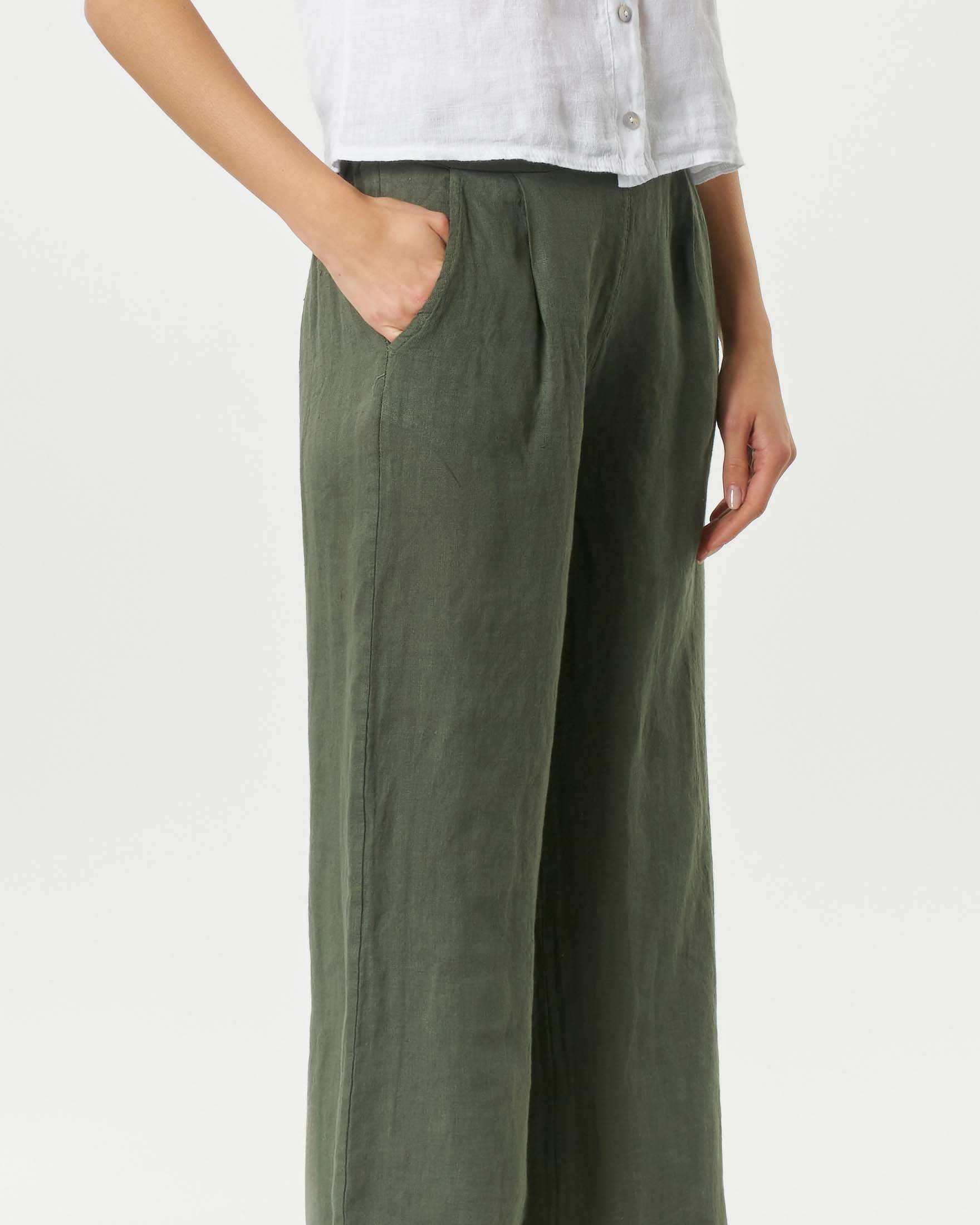 Pantaloni cropped Hlo! color salvia in puro lino con pince e tasche laterali image
