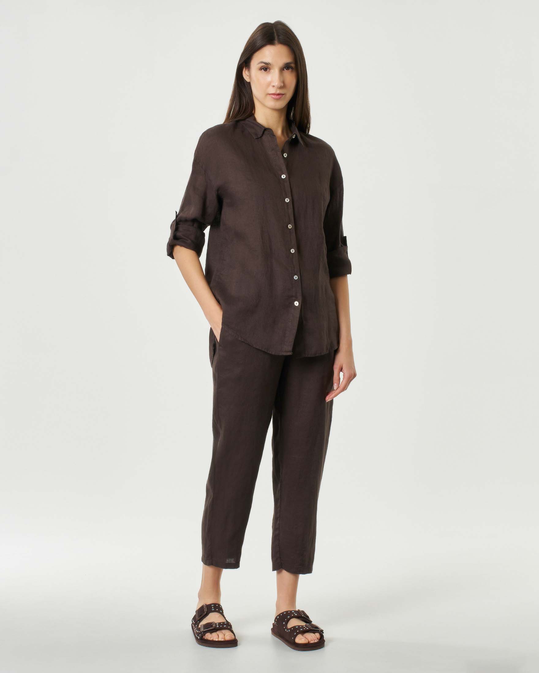 Pantaloni marroni in lino a gamba dritta dal taglio cropped con coulisse interna