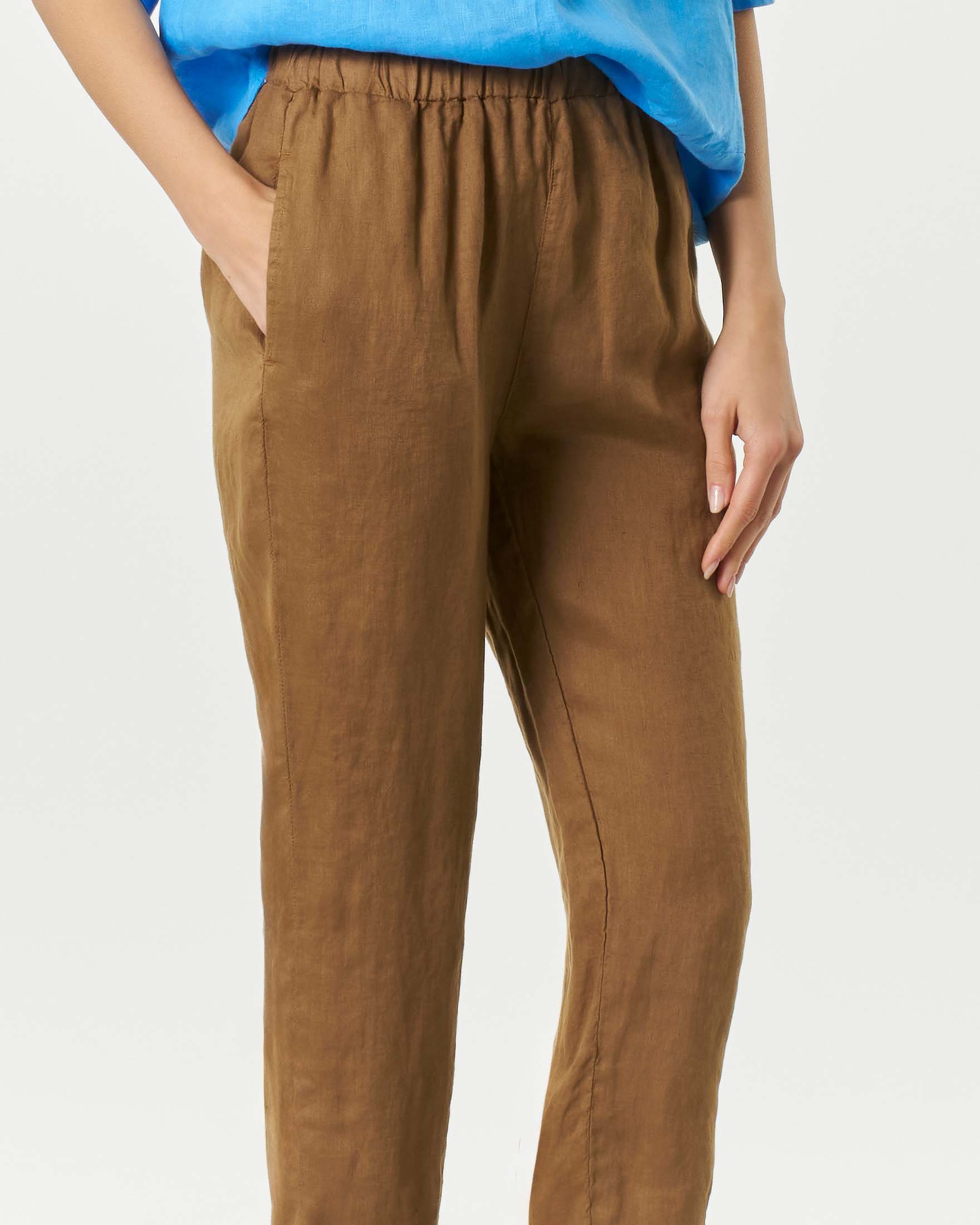 Pantaloni color nocciola in lino a gamba dritta dal taglio cropped con coulisse interna