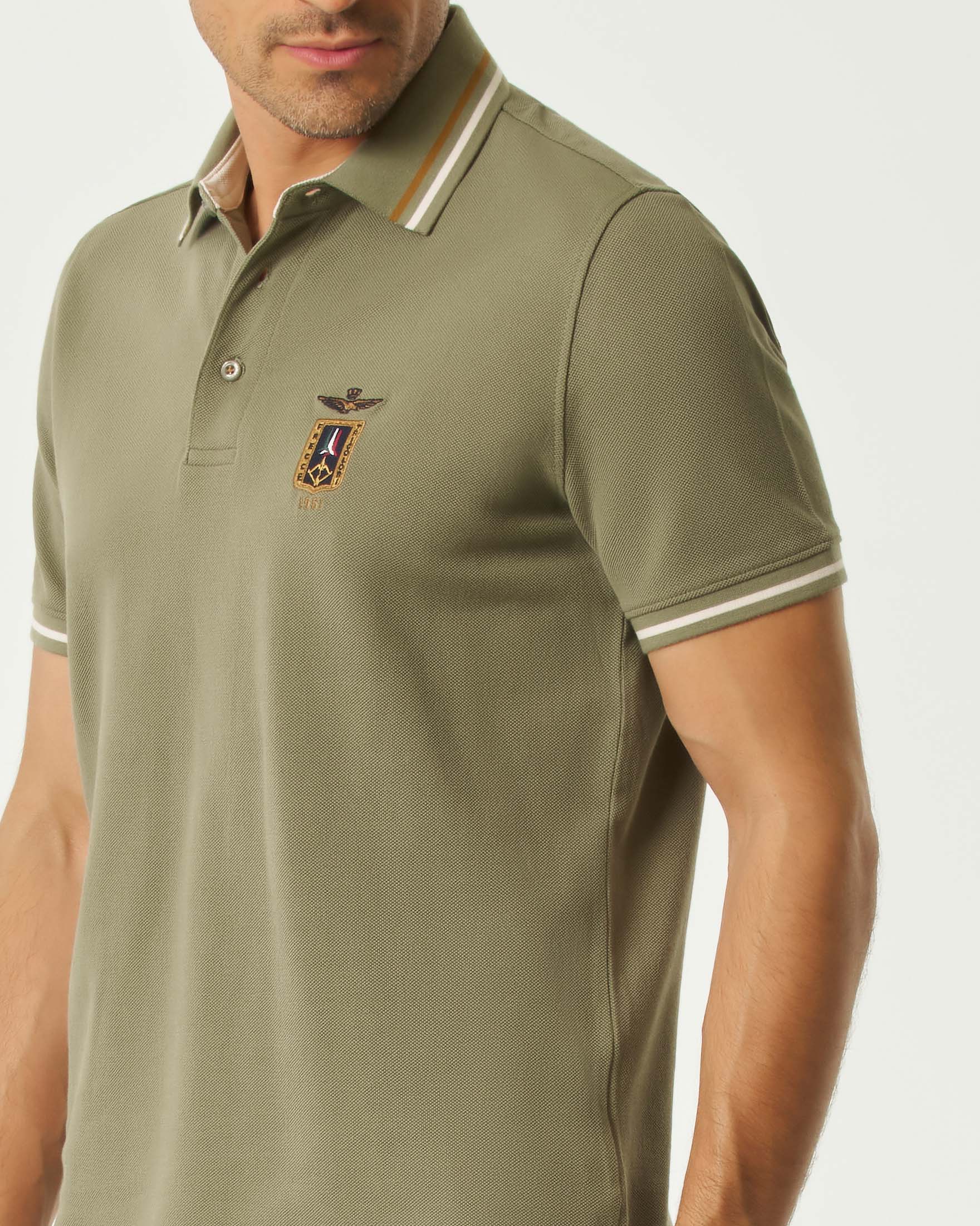 Polo Aeronautica Militare verde salvia in piqué di puro cotone con patch Frecce Tricolori e aquila turrita