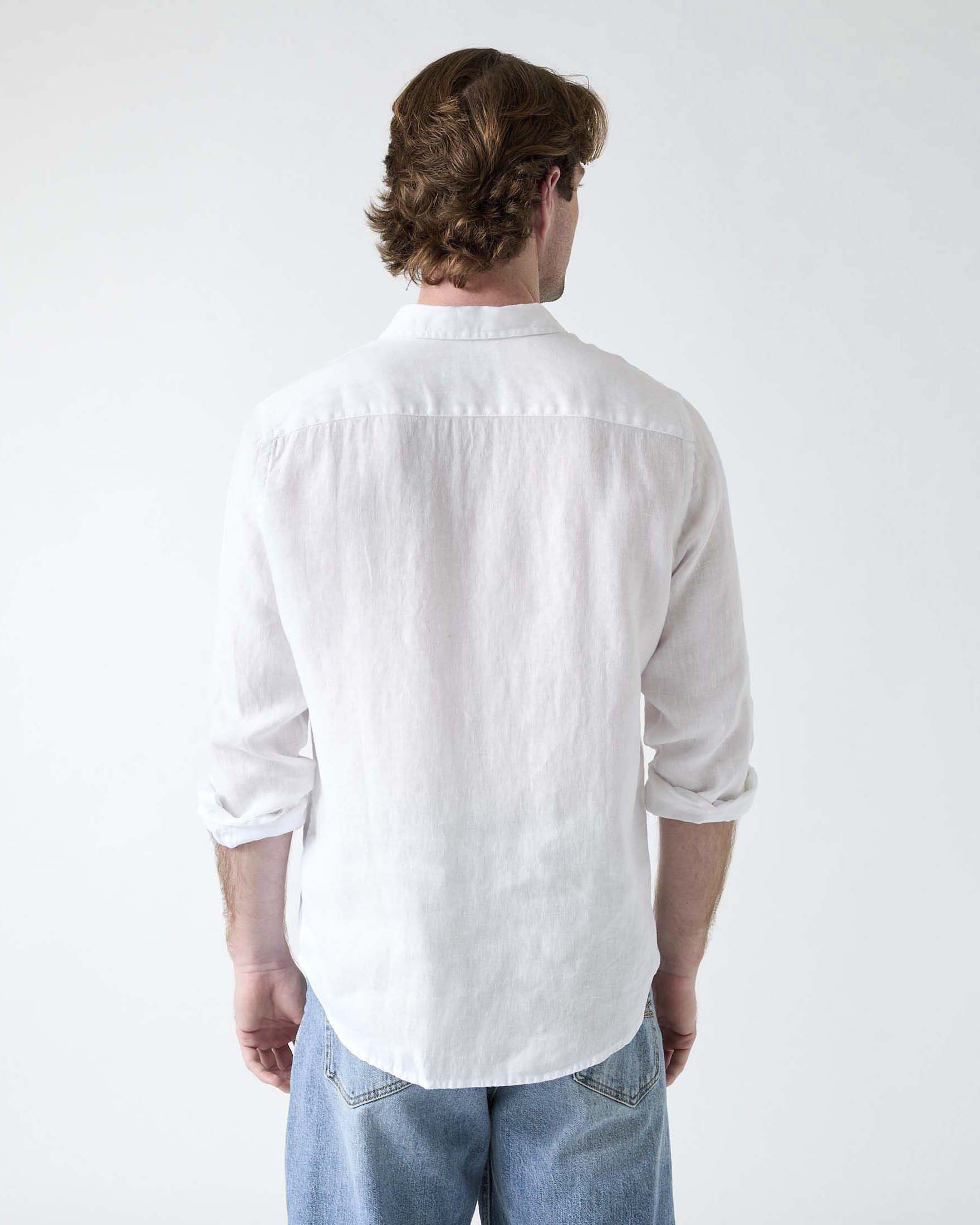 Camicia Guess bianca in puro lino con taschino al petto