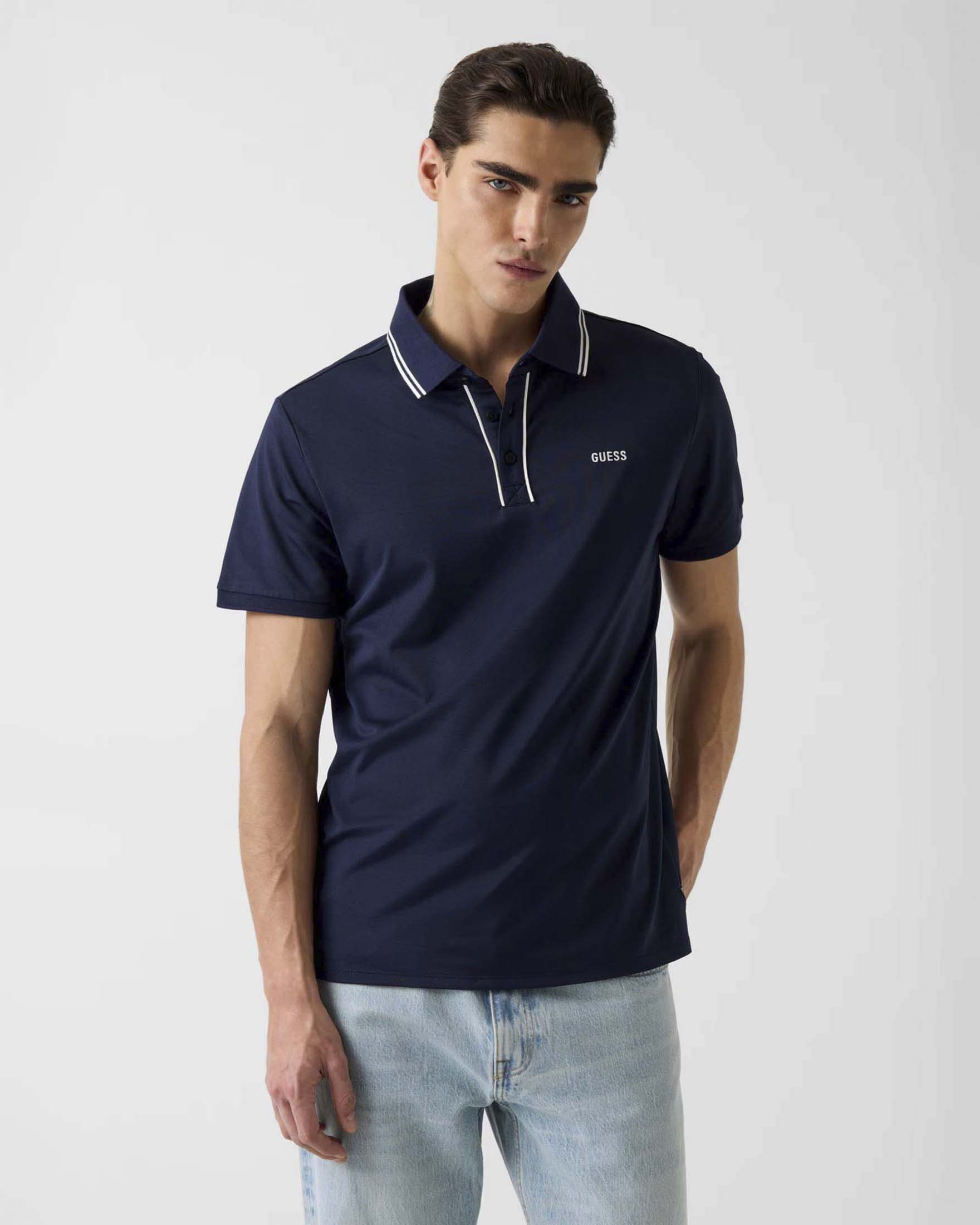 Polo blu in misto cotone stretch con logo ricamato e bordino a contrasto