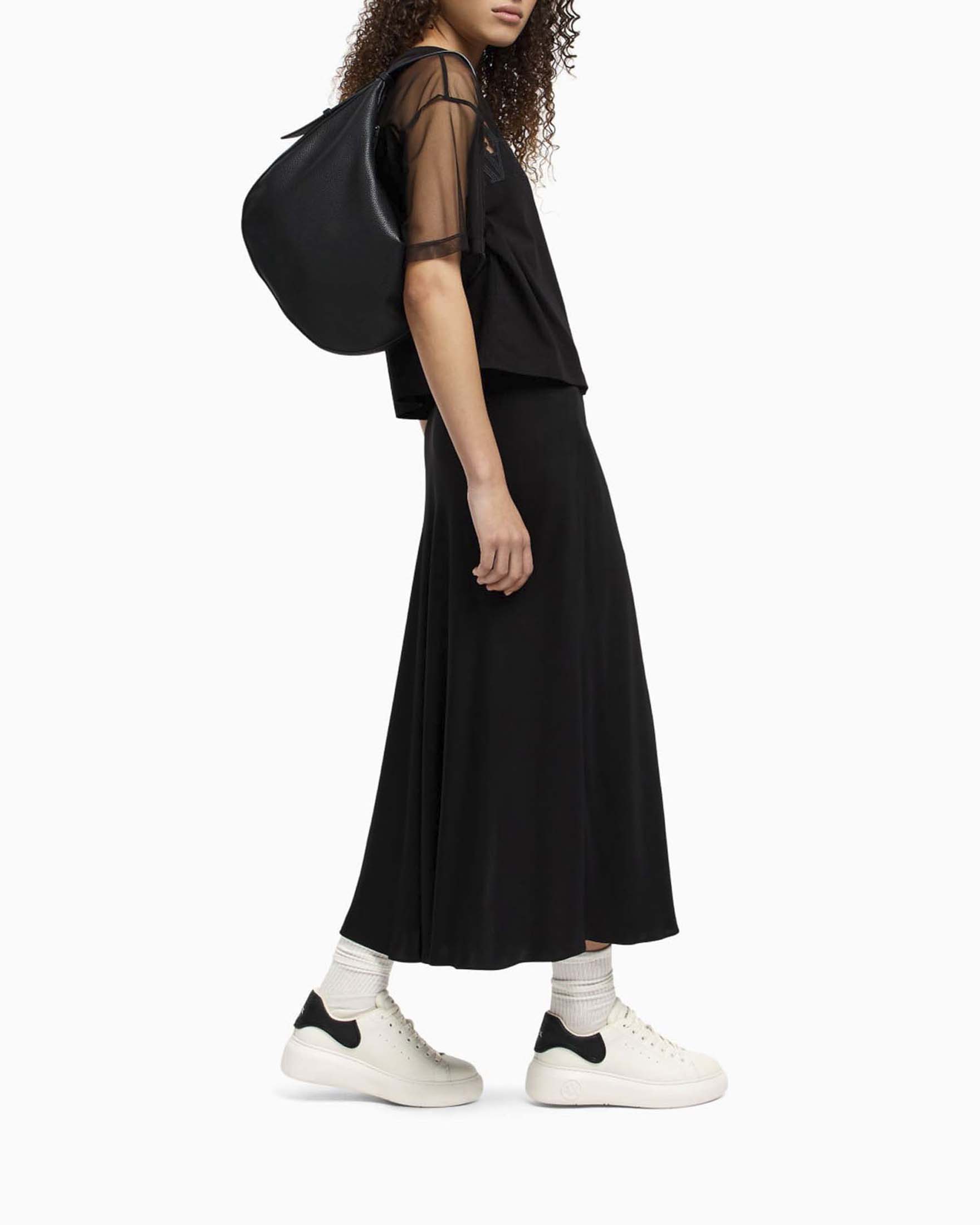 Borsa hobo Armani Exchange nera a spalla in similpelle conlogo in metallo applicato image