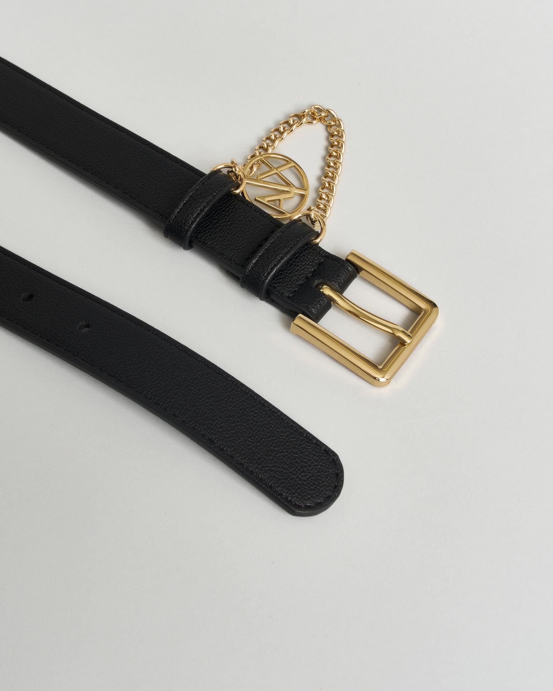 Cintura Armani Exchange nera con ciondolo logo e fibbia dorati