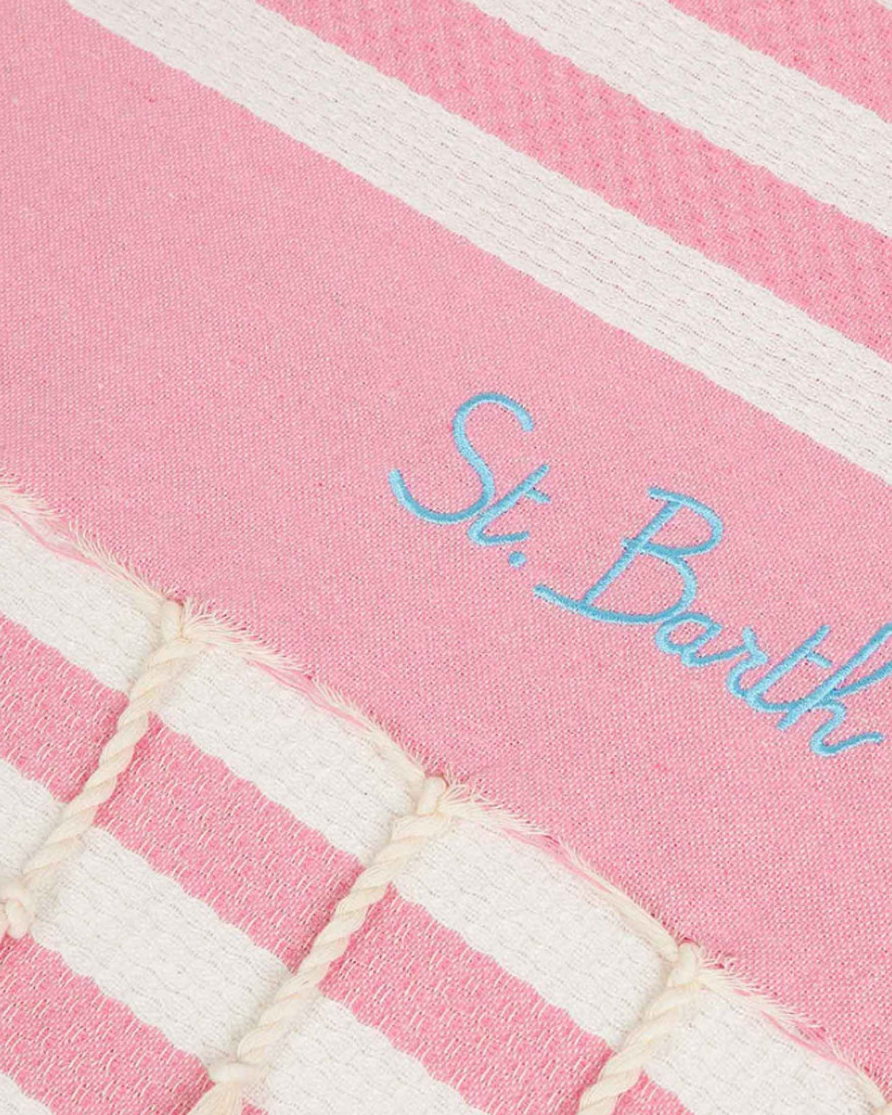 Telo mare MC2 Saint Barth rosa in cotone a righe panna con frange e scritta logo ricamata image