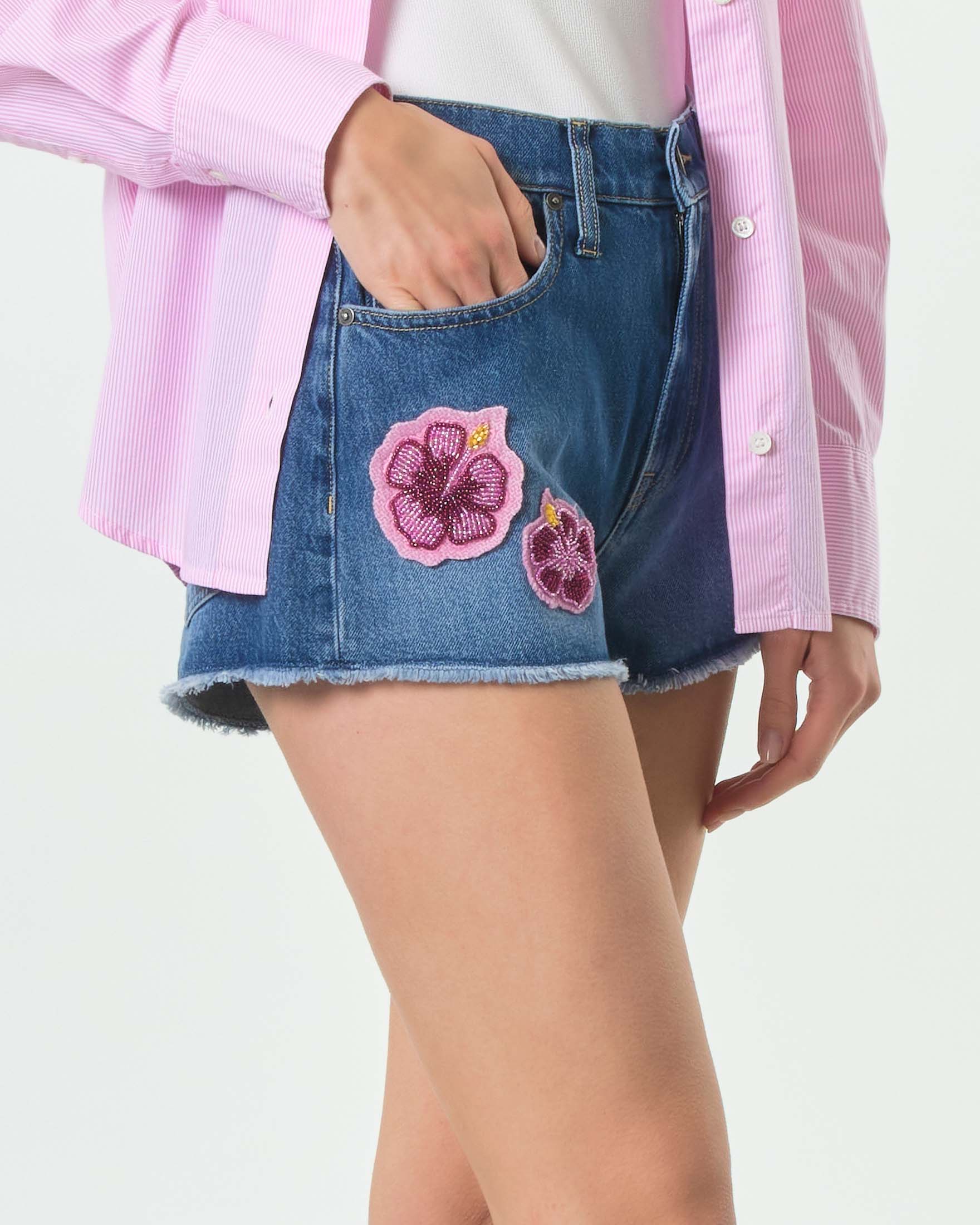 Shorts Musa MC2 Saint Barth in denim con ricami fiori hibiscus e perline image