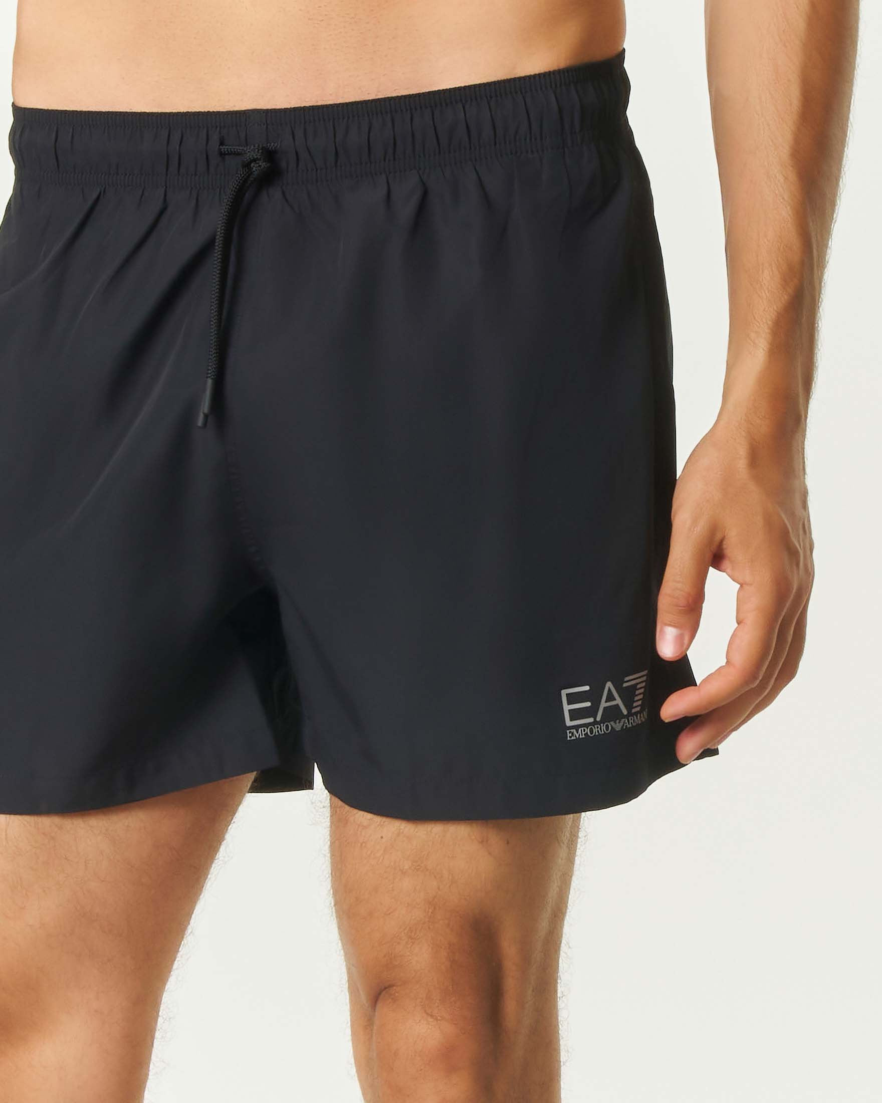 Boxer mare EA7 nero con stampa logo piccolo a contrasto image