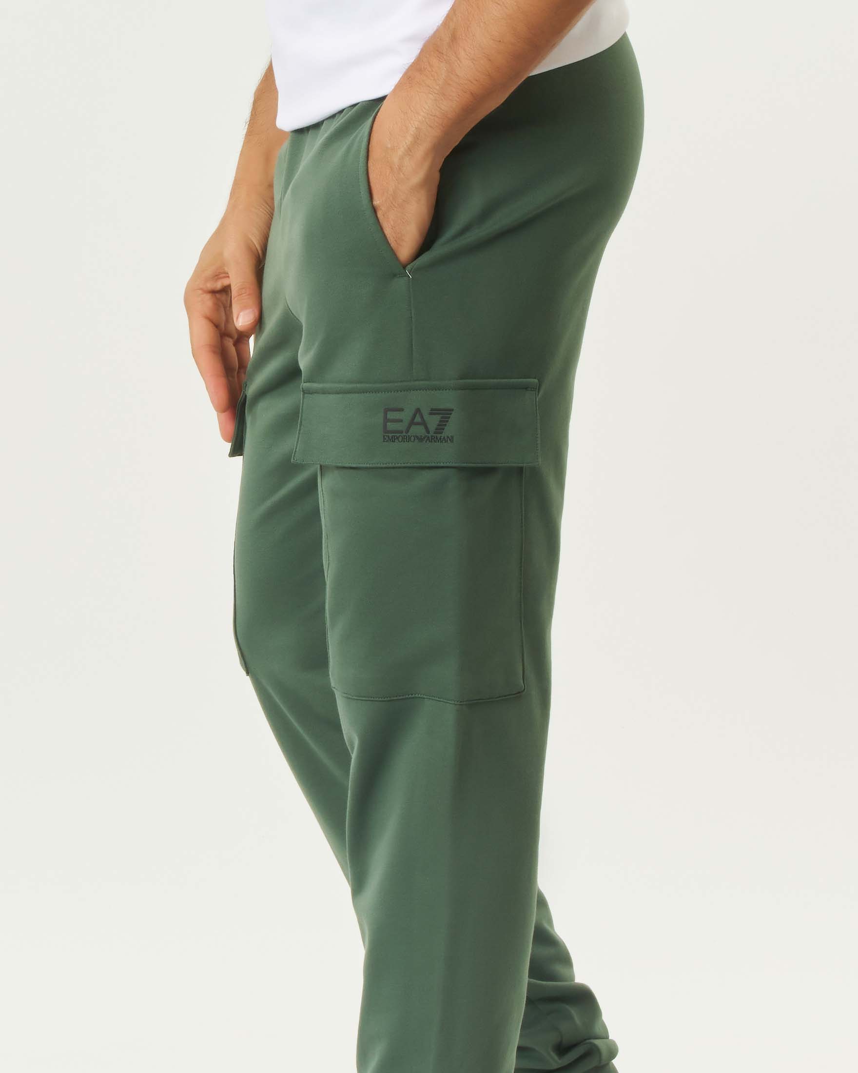 Pantaloni jogger EA7 verdi militare in felpa di cotone con tasconi laterali image