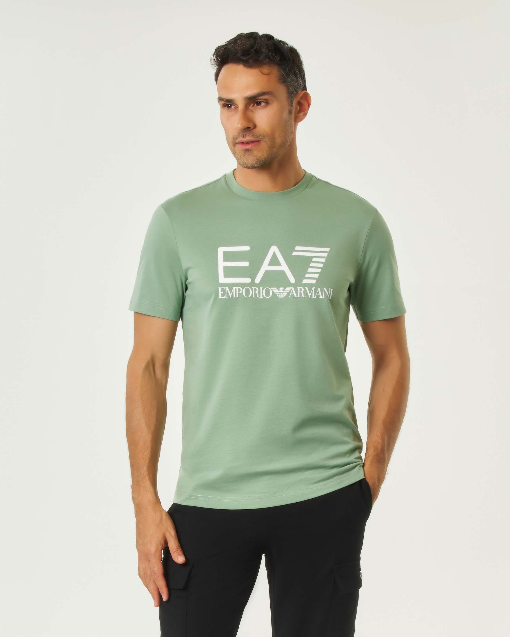 T-shirt mezza manica EA7 verde salvia in cotone con maxi stampa logo