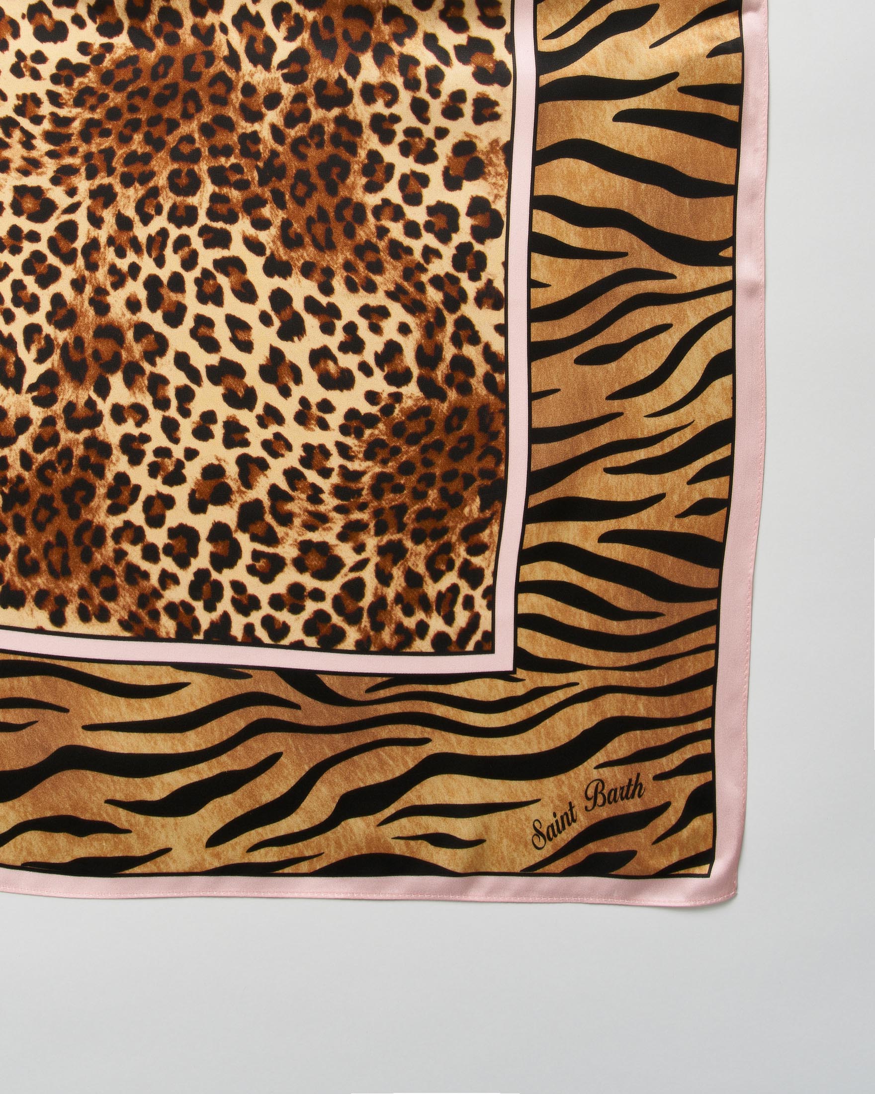 Foulard Kitana Mc2 Saint Barth color moro e rosa in cotone con stampa animalier image
