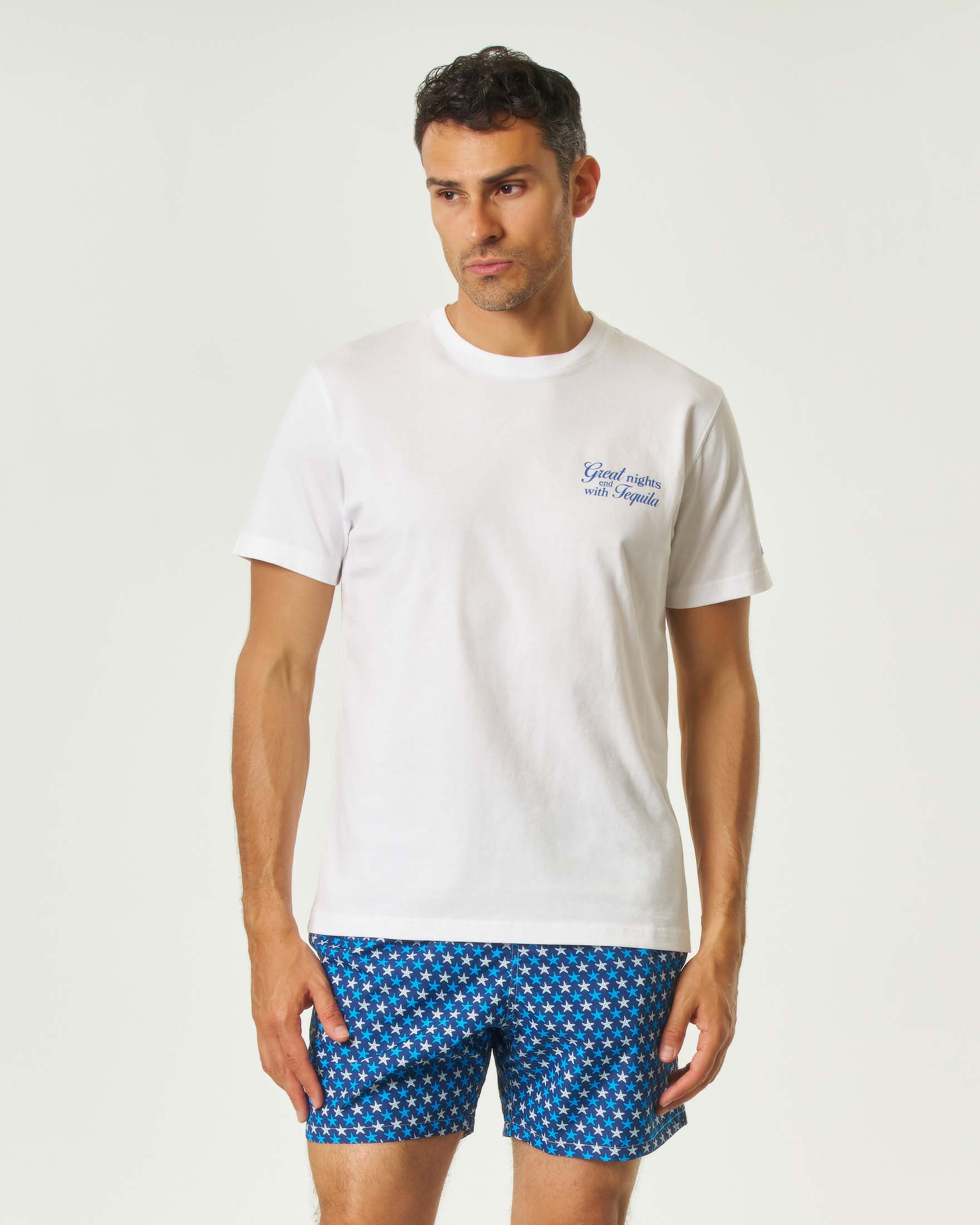 T-shirt bianca mezza manica con stampa Great nights end with tequila fronte e retro