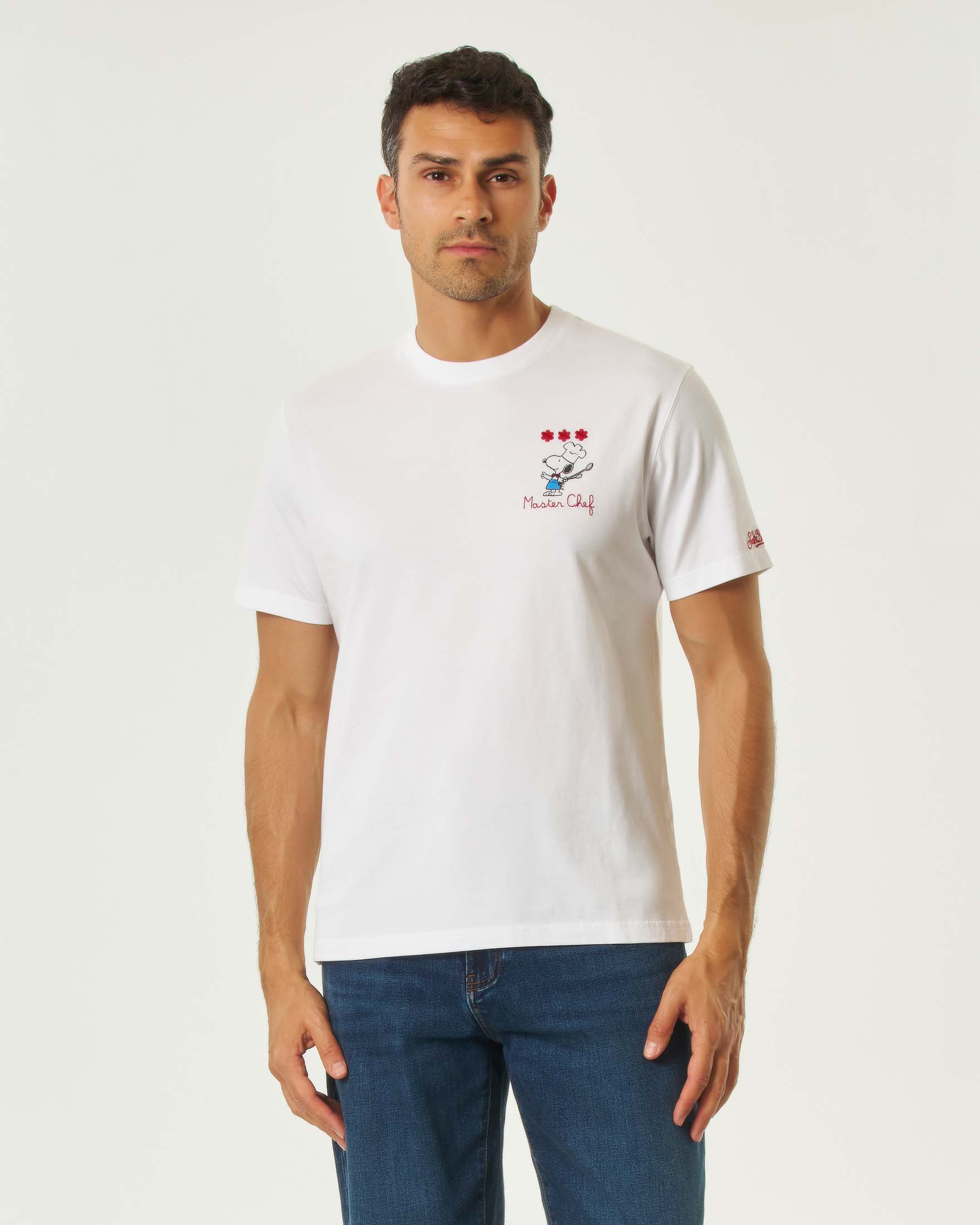 T-shirt bianca mezza manica con ricamo Snoopy Master Chef sul petto