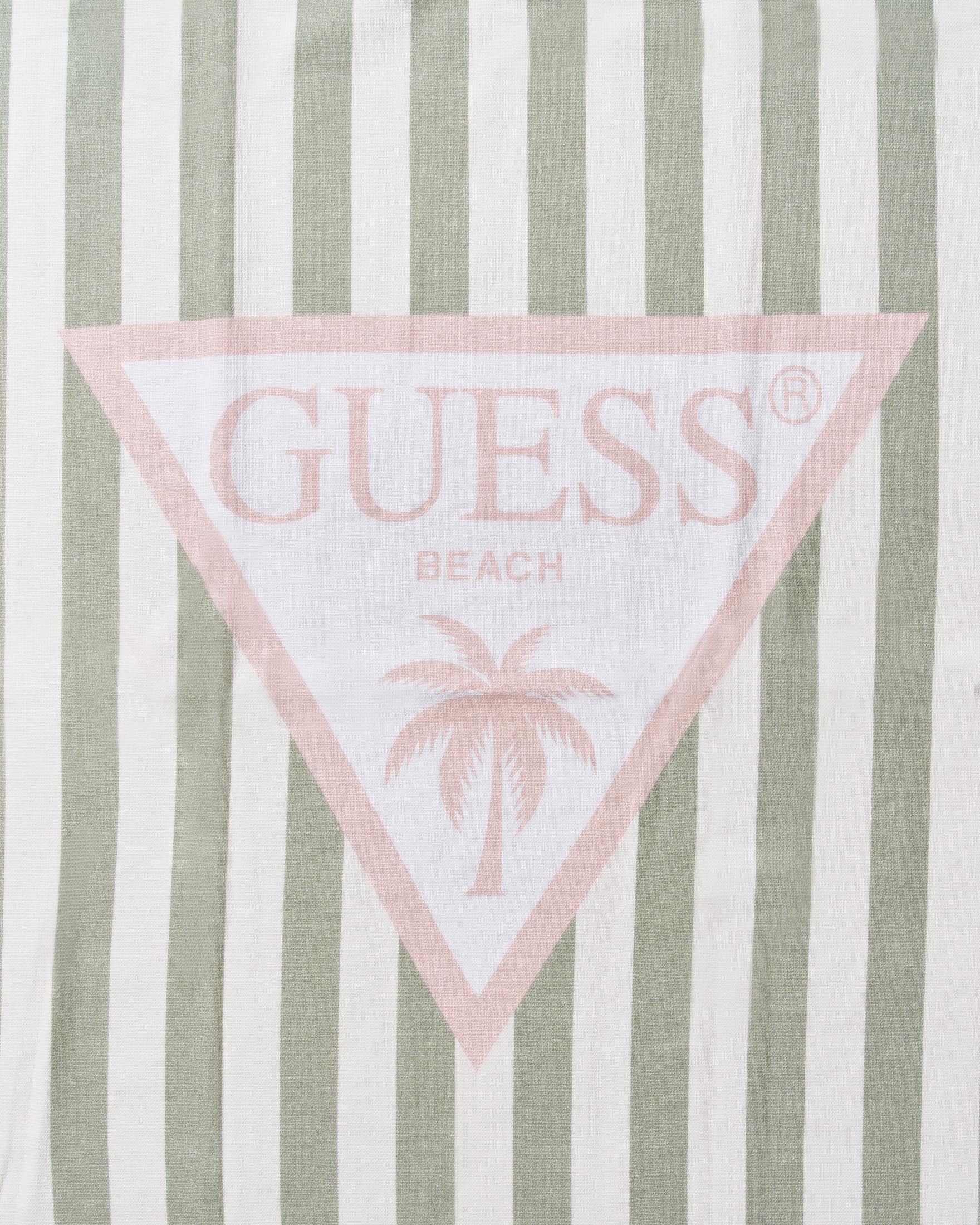Telo mare Guess a righe verde salvia e avorio  in cotone con stampa logo icon rosa image