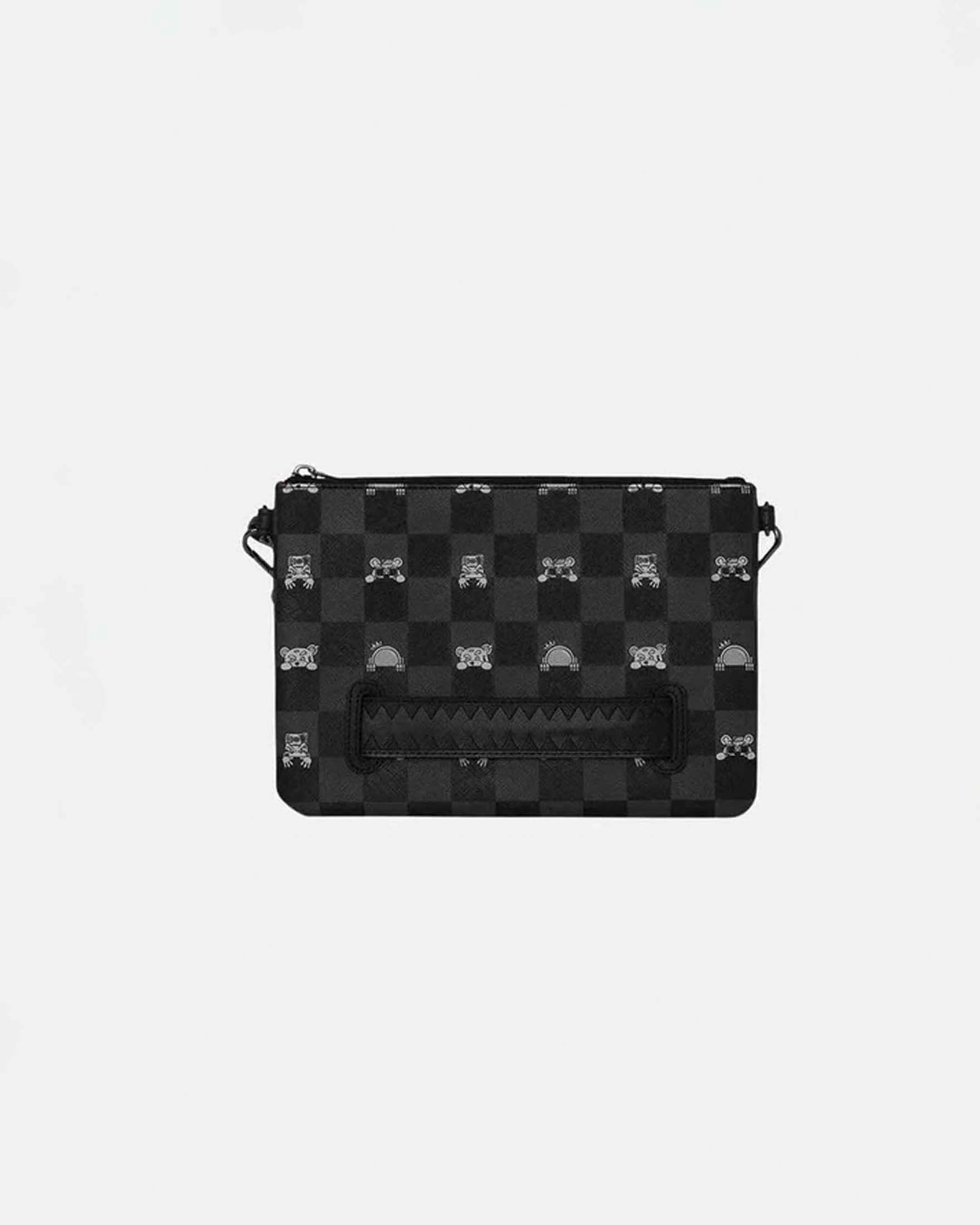 Pochette Sprayground Gray Peeking Charact in similpelle con dettaglio a scacchi grigi e neri image
