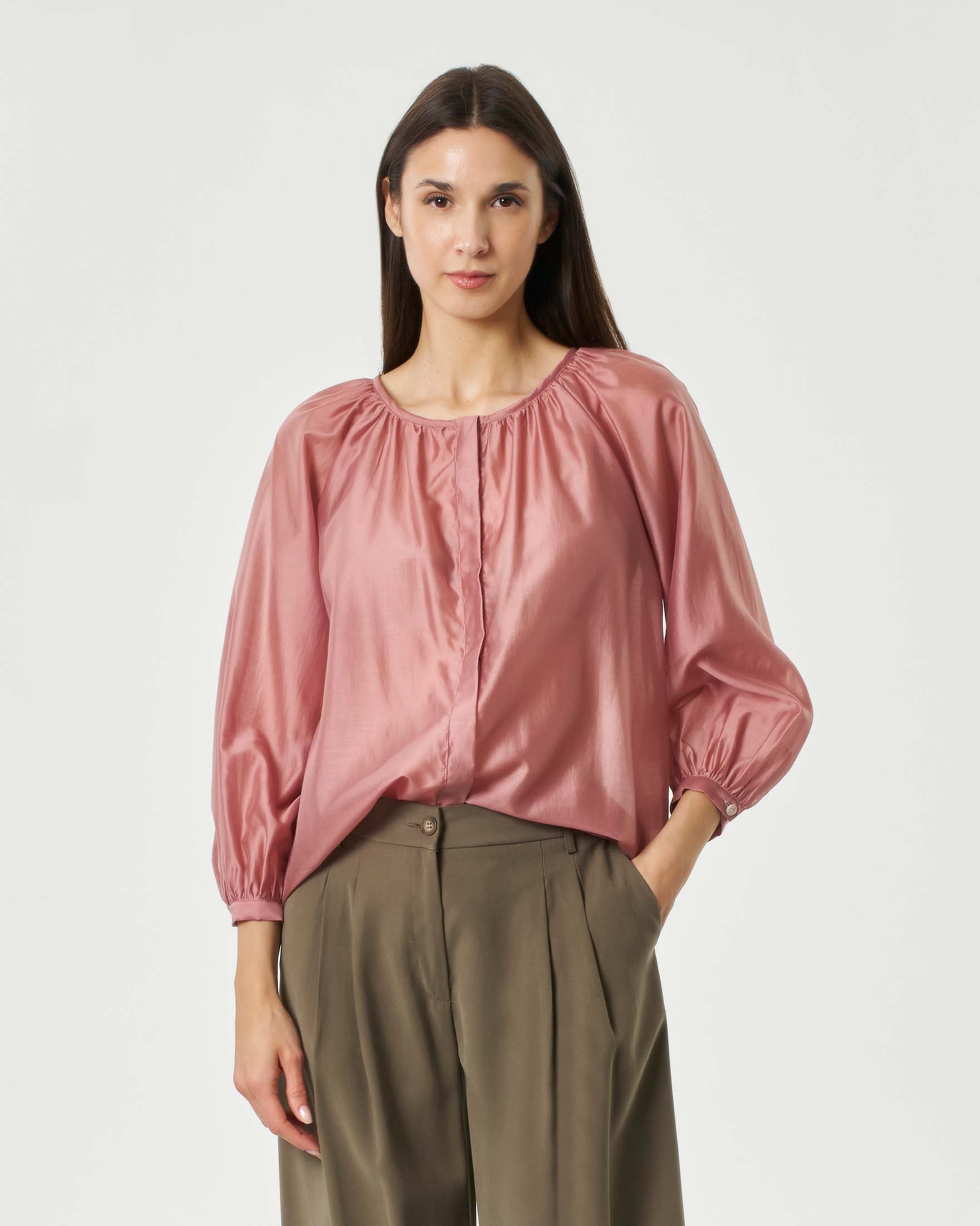 Hlo! — Blusa Hlo! rosa in mussola di lyocell con maniche a tre quarti e abbottonatura nascosta