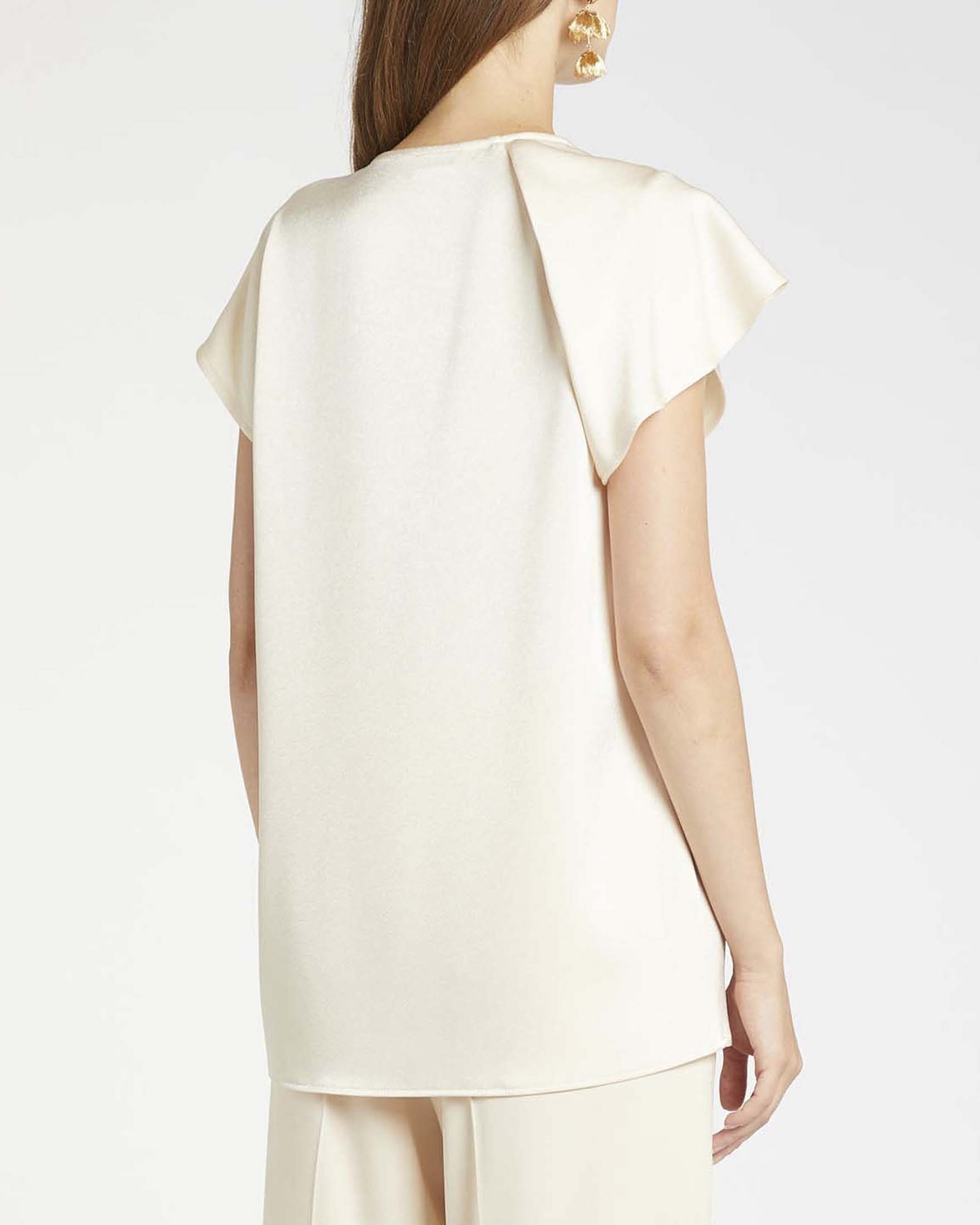 Blusa Marella color cipria in satin con scollo a V e volant image