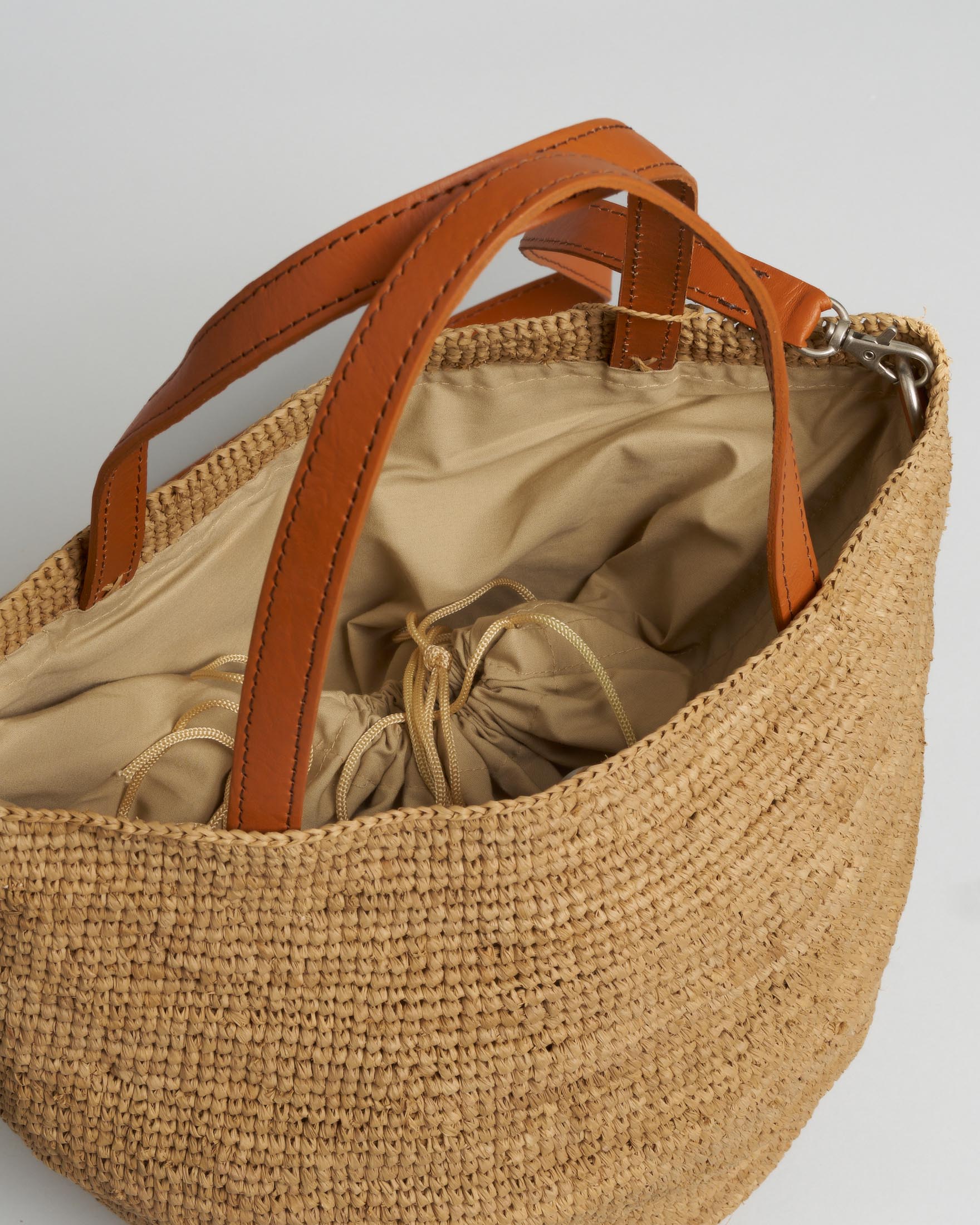 Borsa a secchiello Sovani in rafia naturale con manici in pelle image