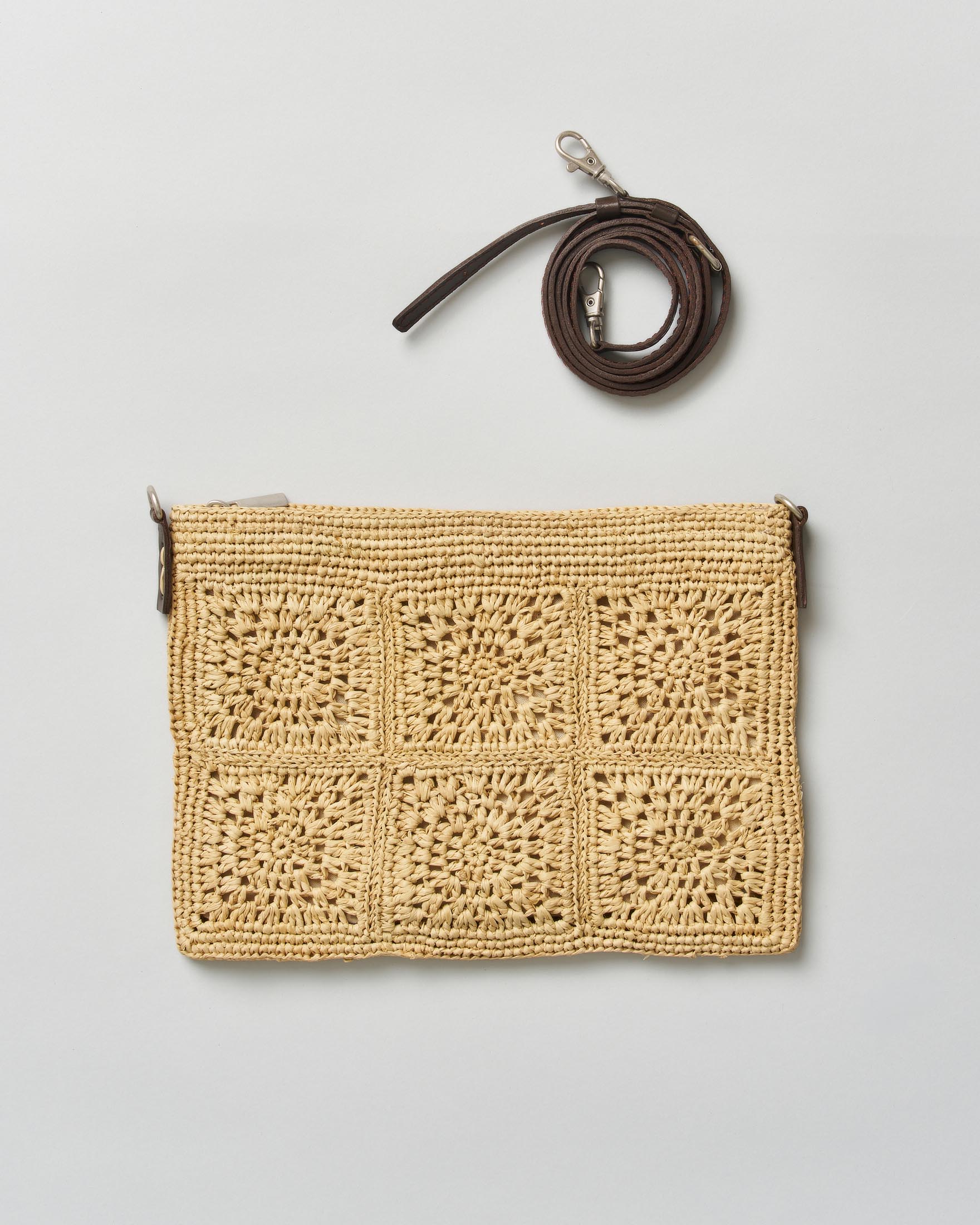 Pochette Sovani in rafia naturale con motivo a quadri image