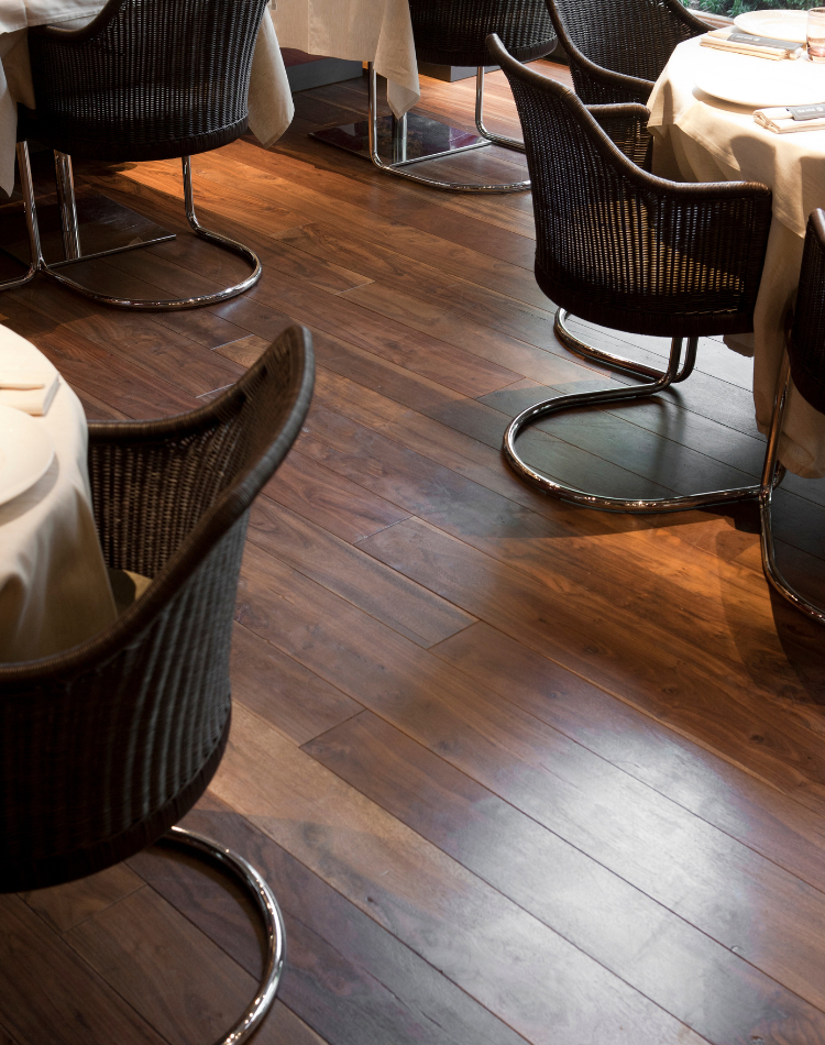 pavimenti sala da pranzo in legno di acacia