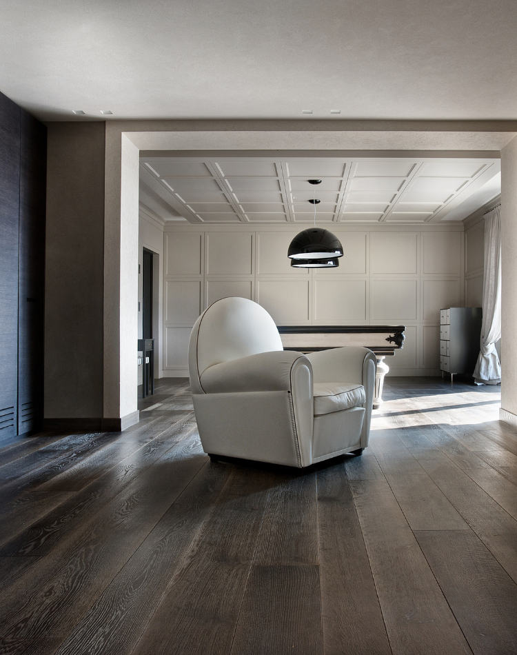 project with oak and antique oak floors