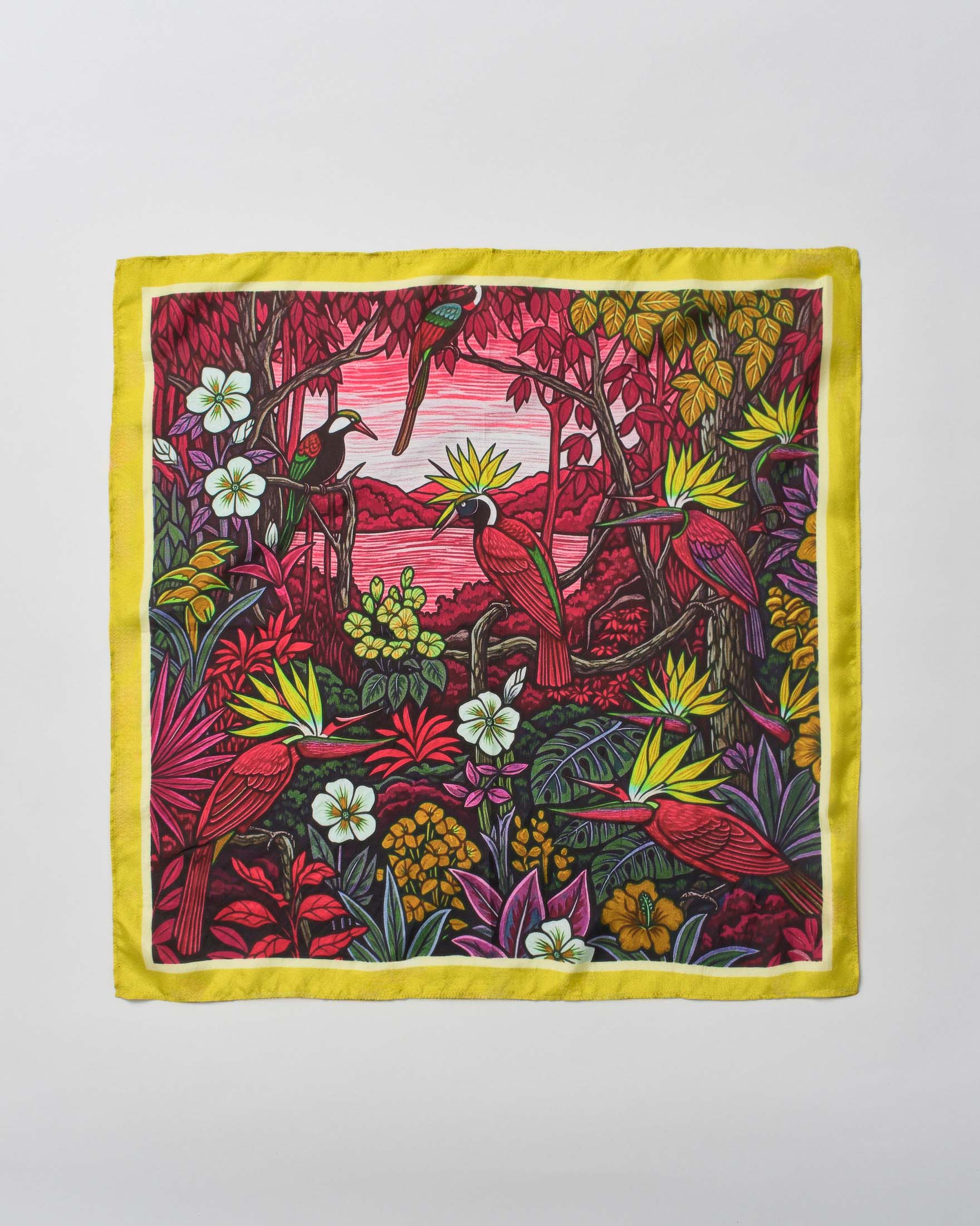 Foulard Pandori Waraich magenta in pura seta a stampa esotica con uccelli e bordo color lime