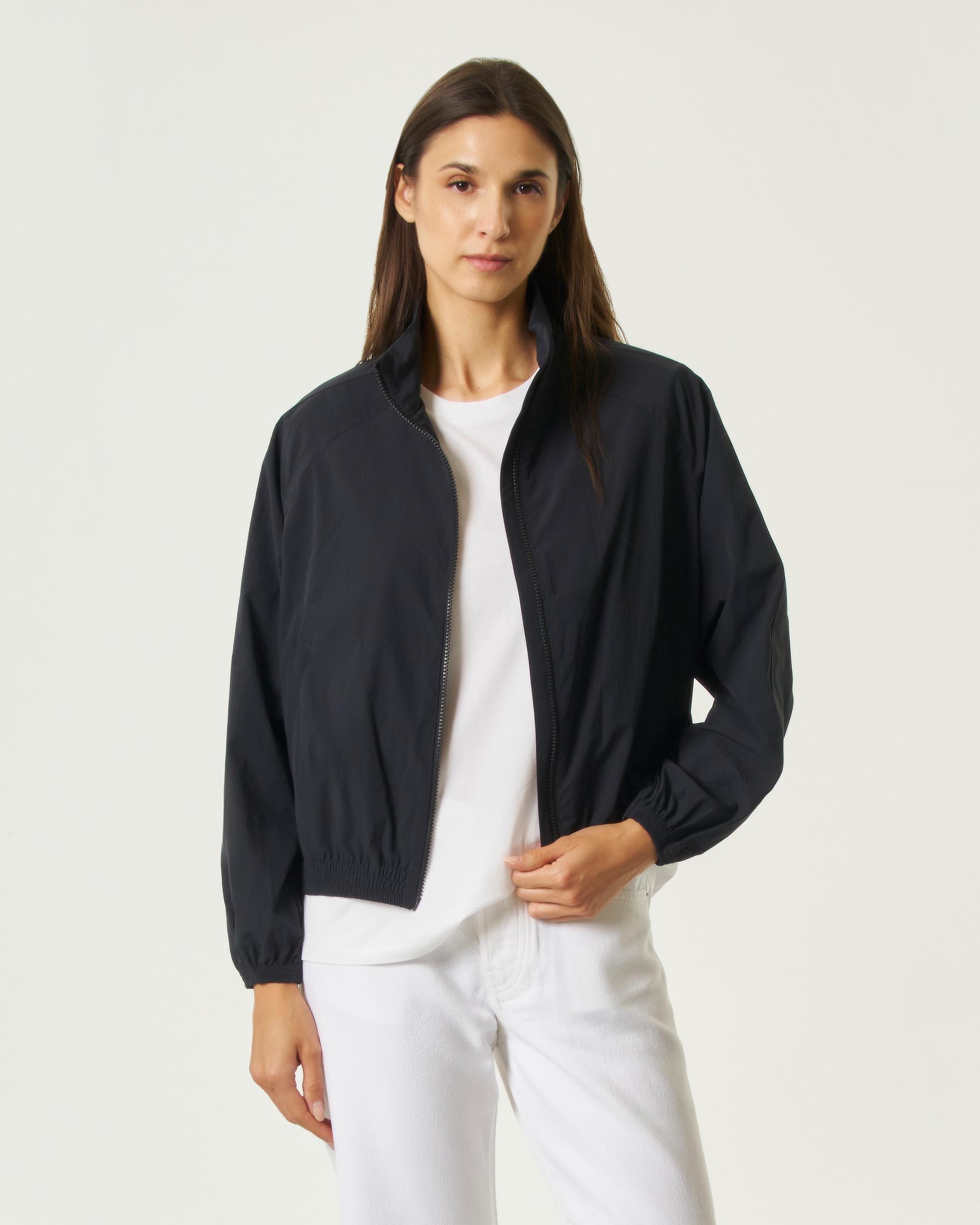 Bomber sportivo ultraleggero Save The Duck nero con tasche con zip e chiusura con doppio cursore