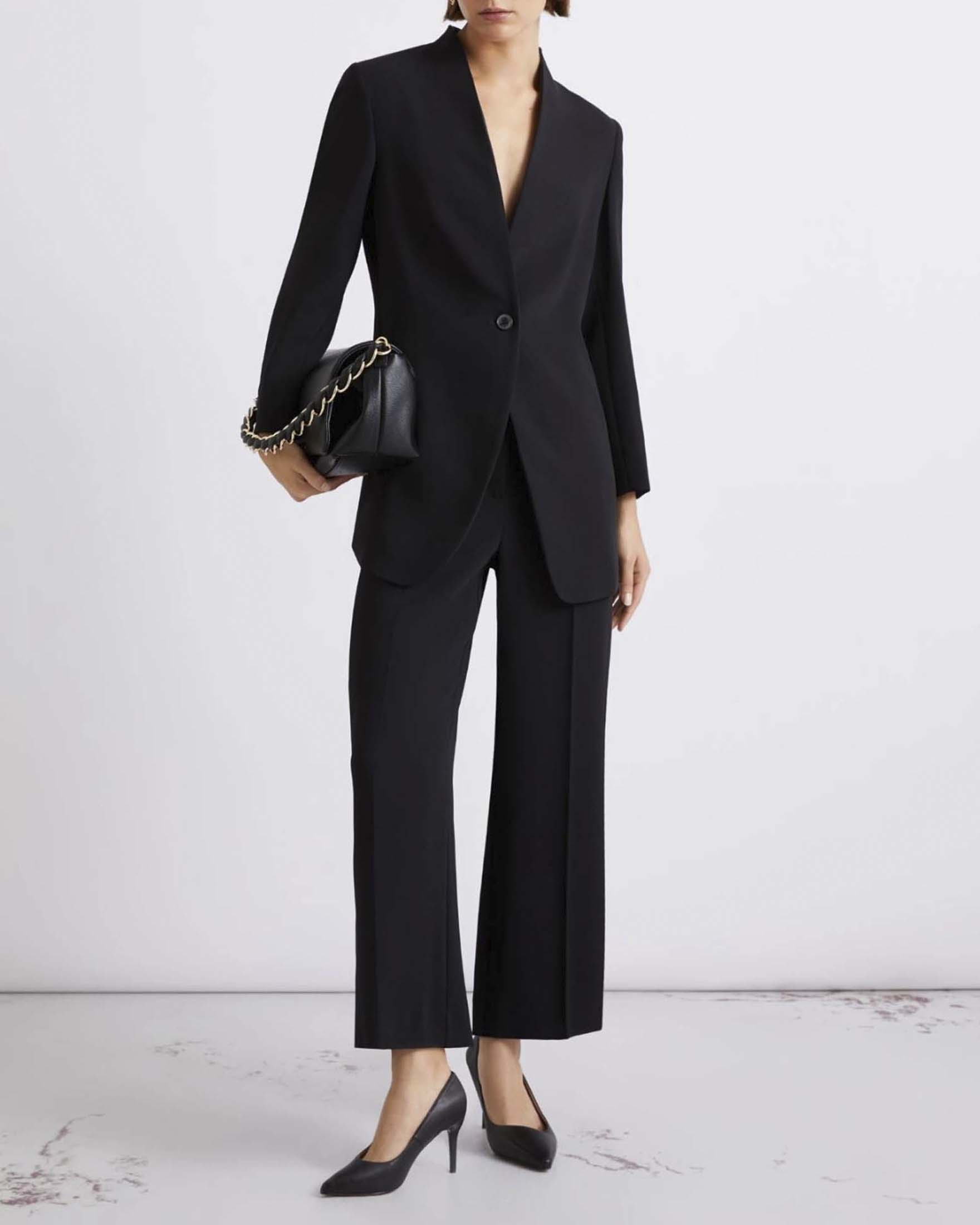 Pantalone cropped Marella 365 nero in crêpe envers satin con chiusura a gancio