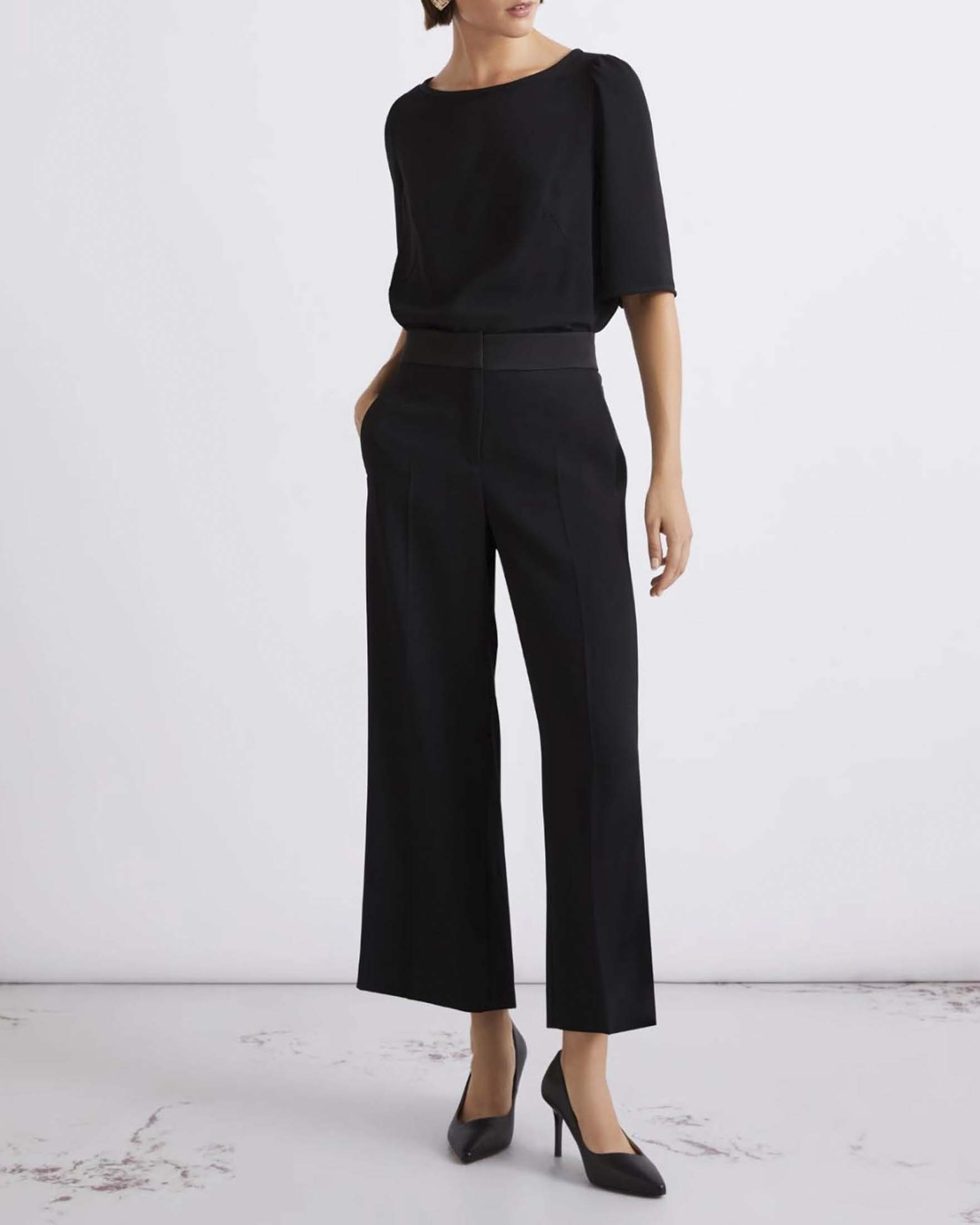 Pantalone cropped Marella 365 nero in crêpe envers satin con chiusura a gancio image