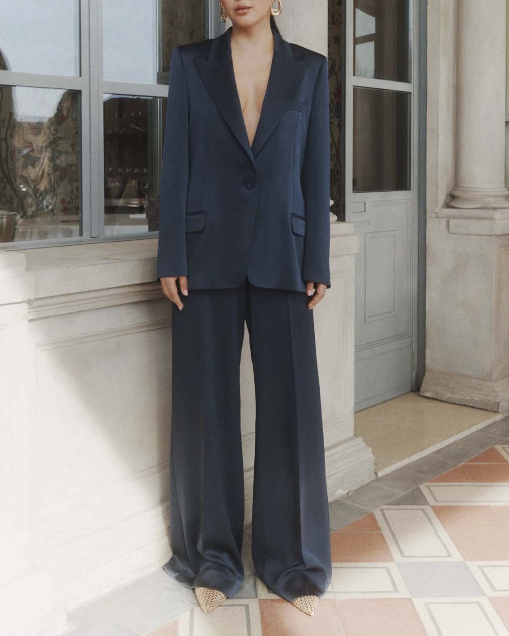 Pantalone a palazzo Marella blu in satin con piega stirata e chiusura zip laterale image