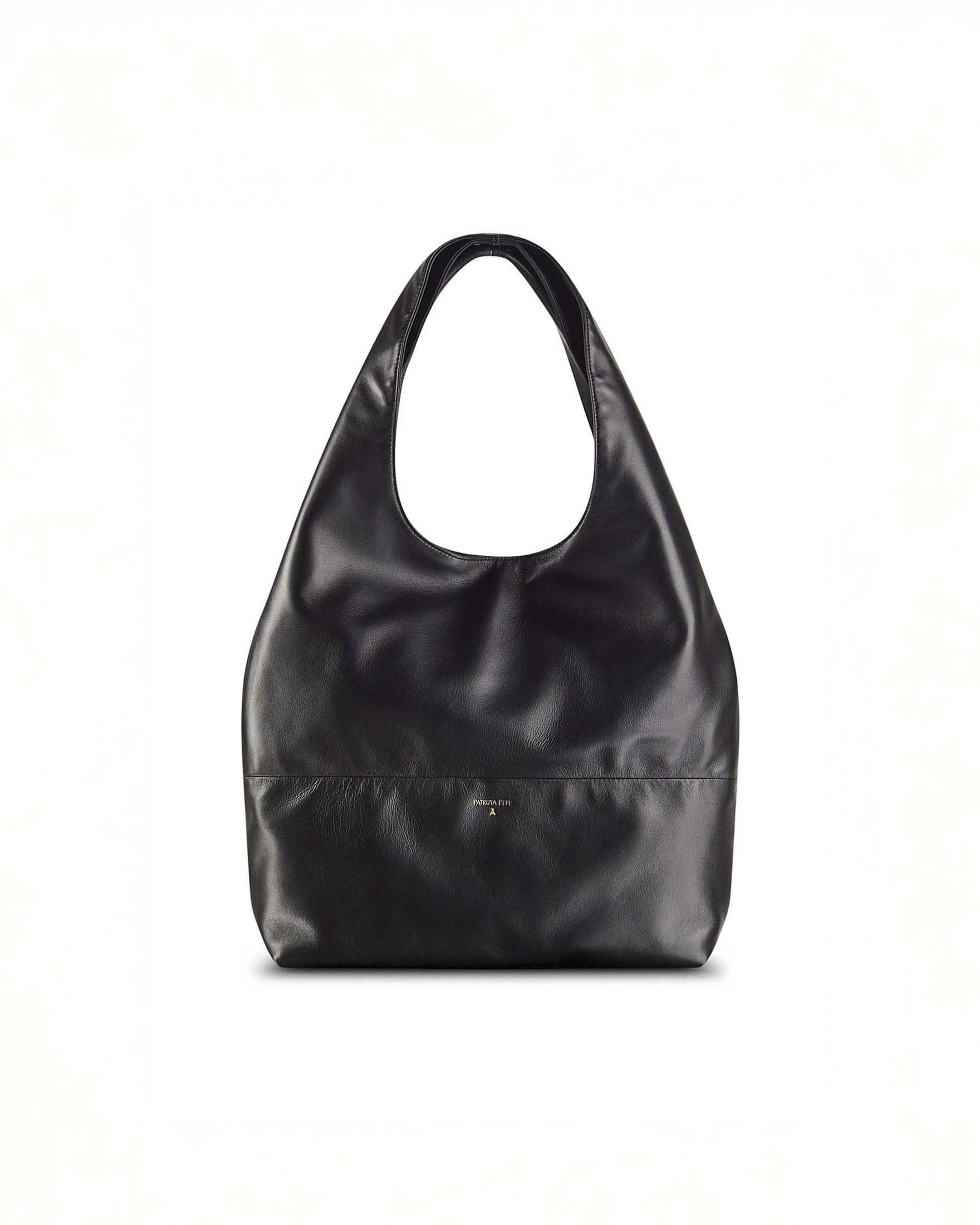 Minimal Bag Patrizia Pepe in pelle nera con chiusura magnetica a scomparsa e logo Fly dorato