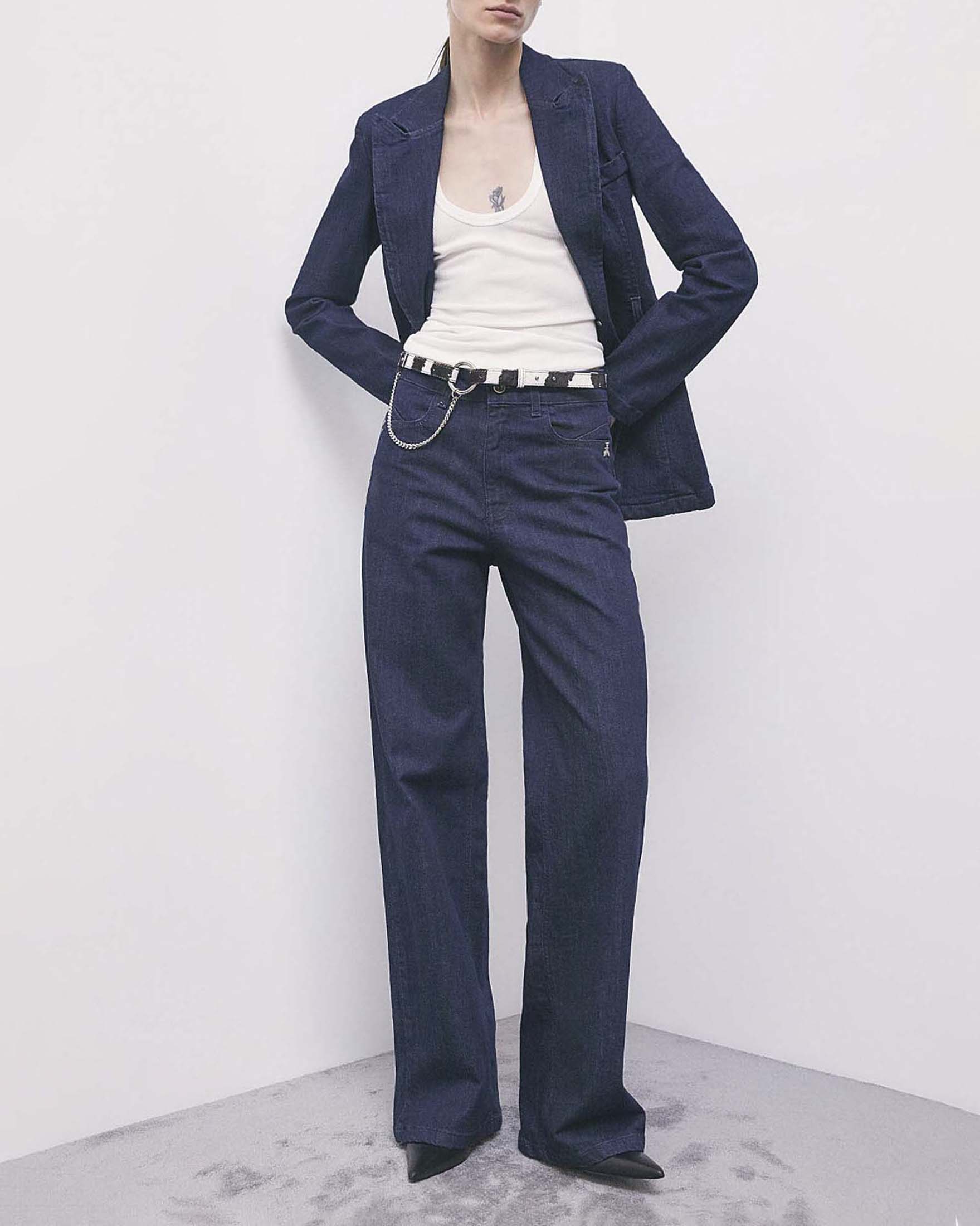 Pantalone wide leg Patrizia Pepe blu in denim con salpa in pelle e rivetto Fly