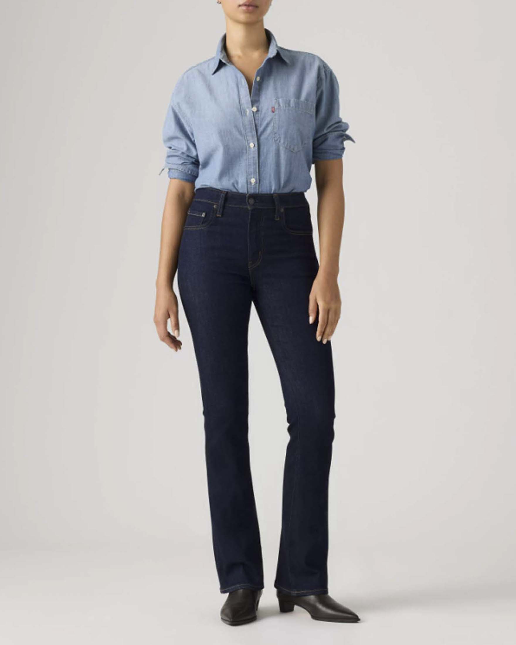 Jeans 725 High Rise Bootcut Levi's lavaggio scuro in denim stretch